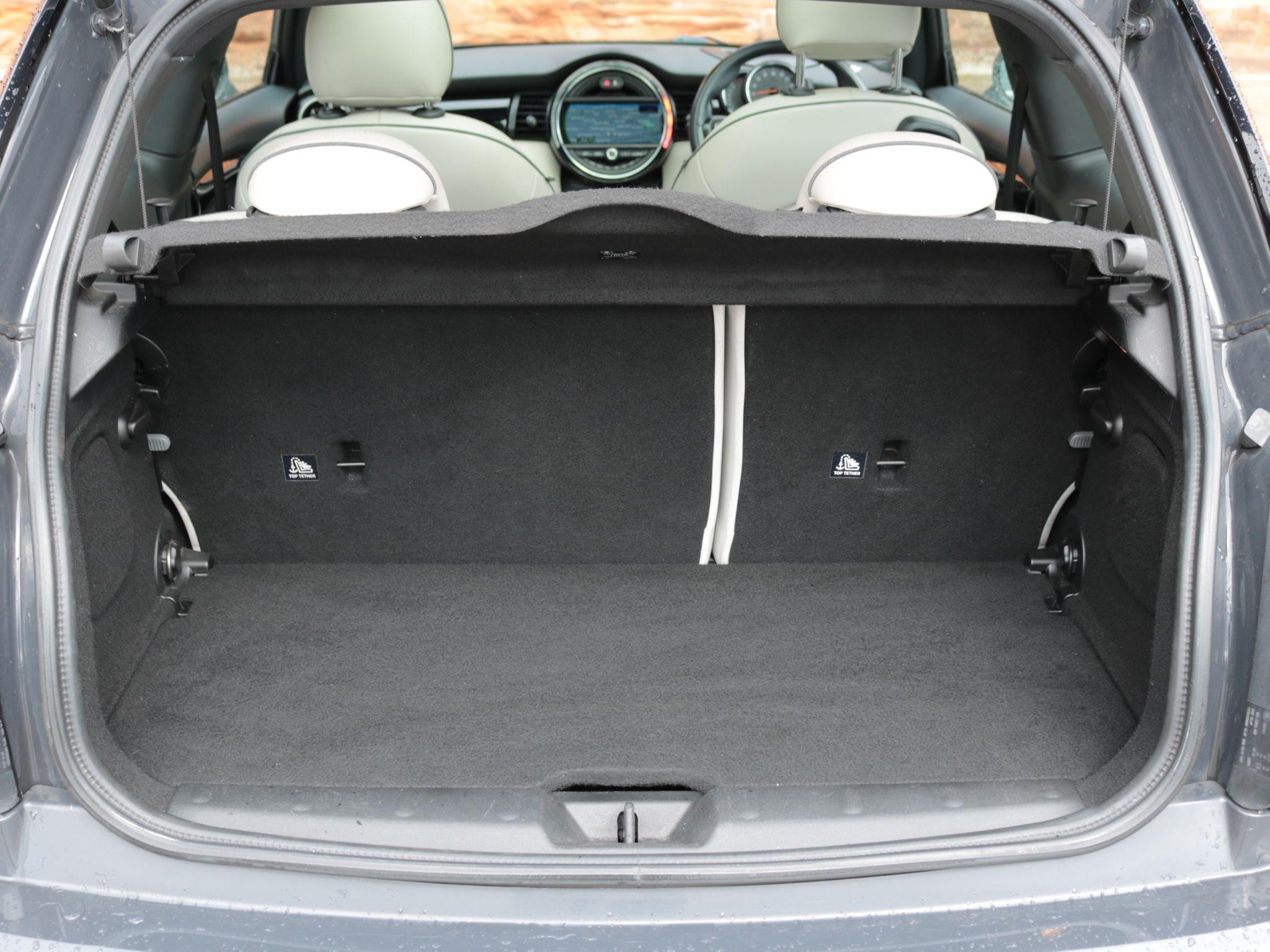 MINI Hatch Image 10