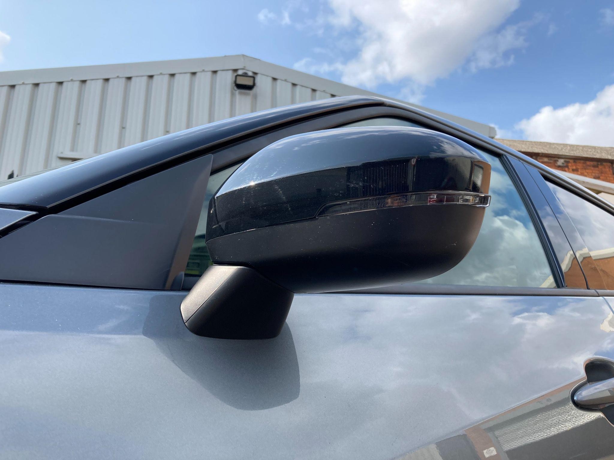 Nissan Juke Image 9