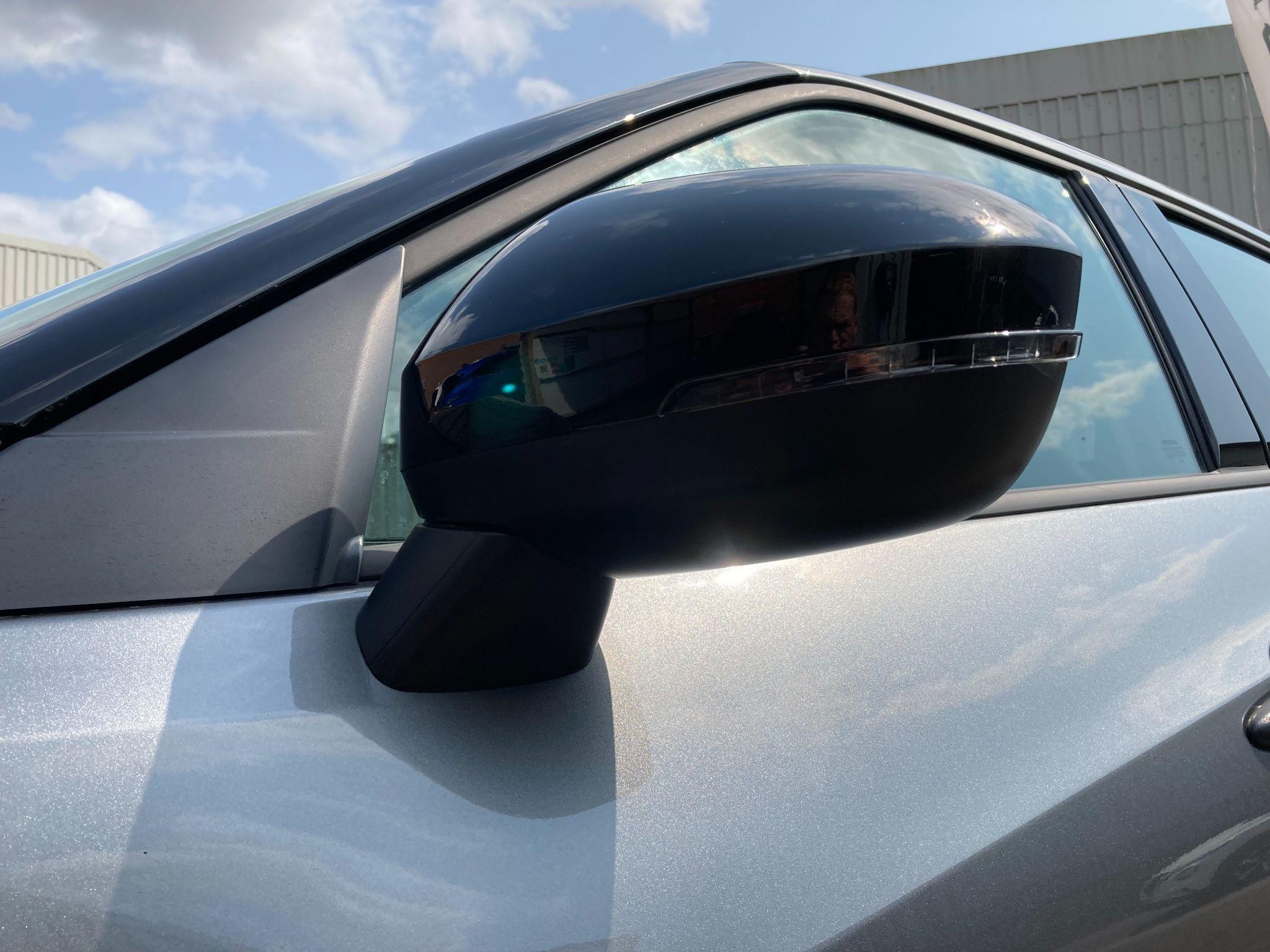 Nissan Juke Image 9