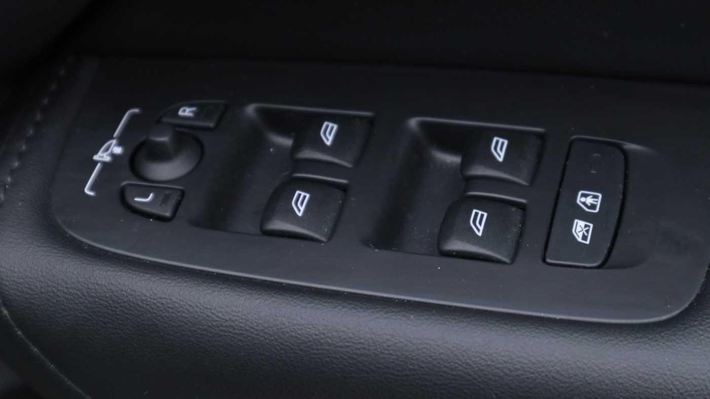Volvo XC60 Image 24