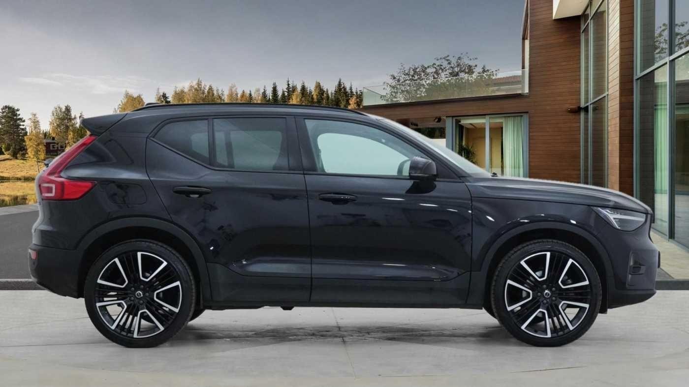 Volvo XC40 Image 2