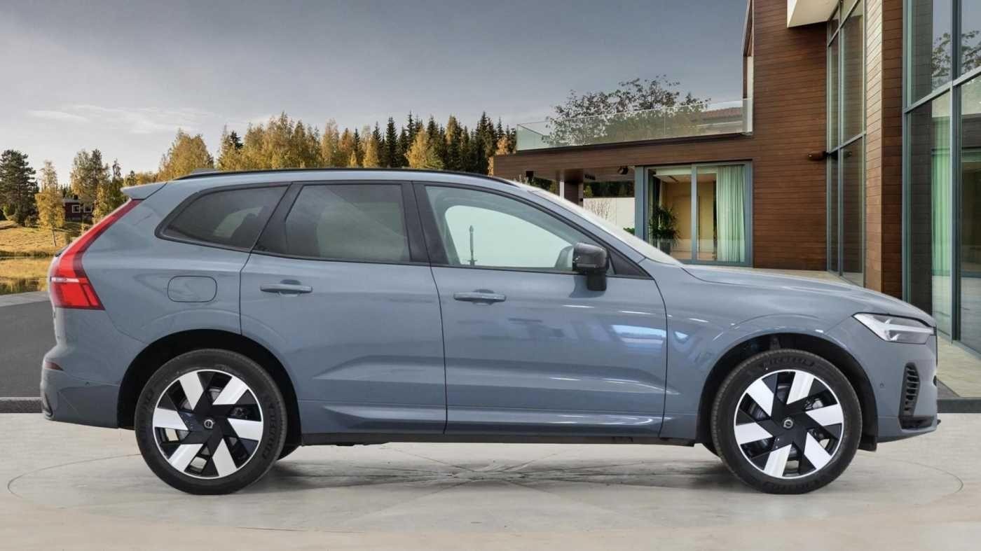 Volvo XC60 Image 2