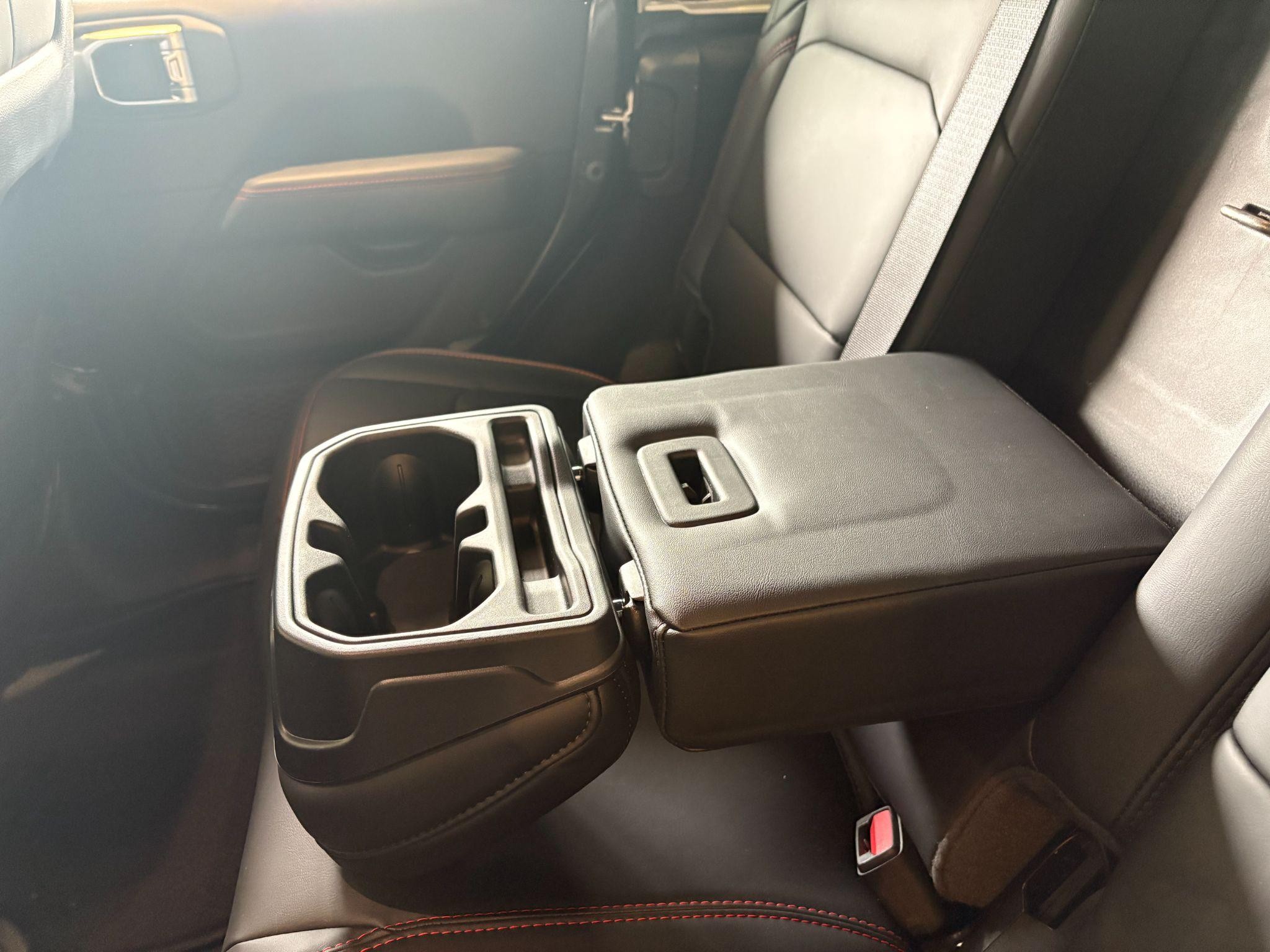 Jeep Wrangler Image 18