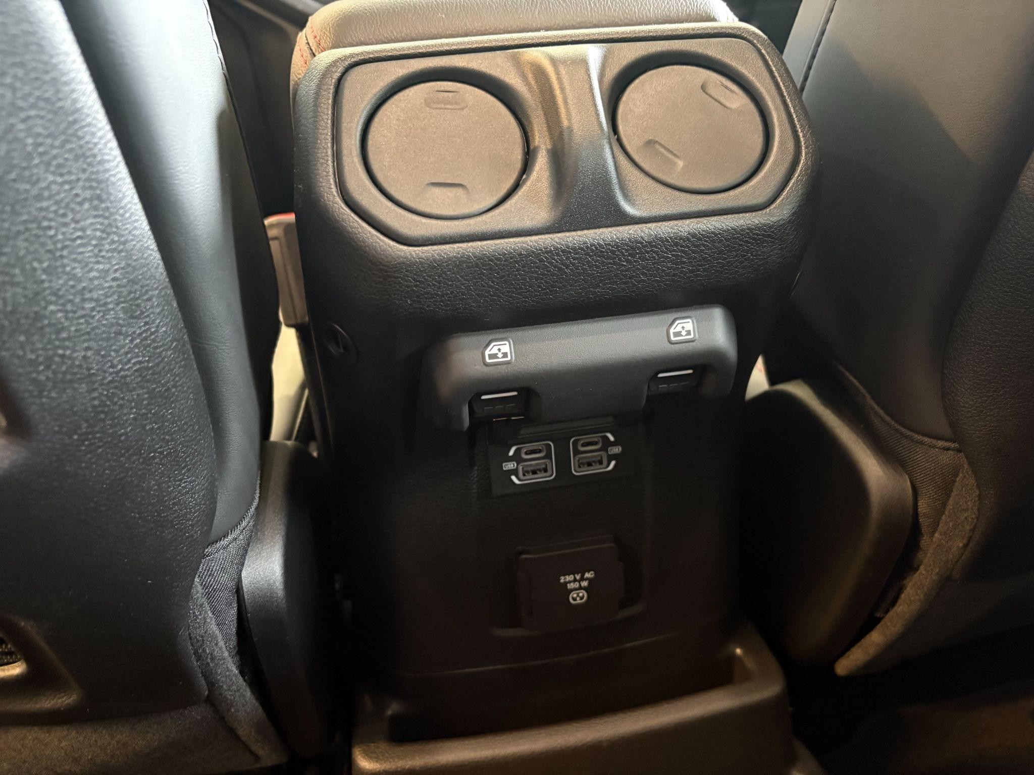 Jeep Wrangler Image 19