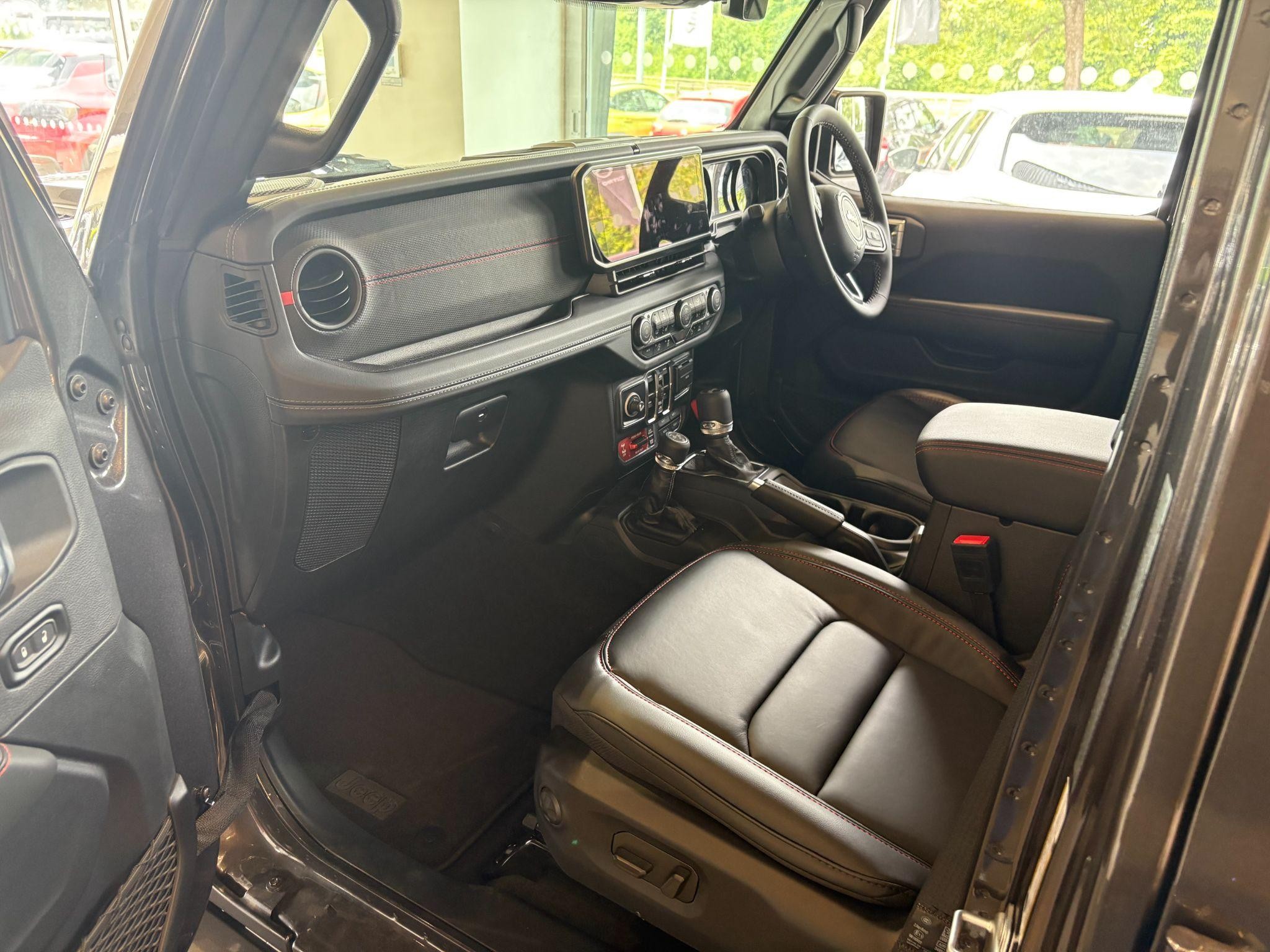 Jeep Wrangler Image 20