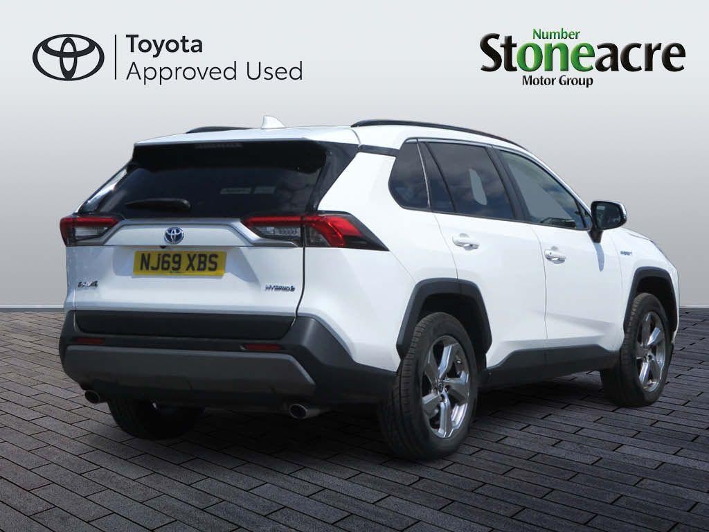 Toyota RAV4 Image 5