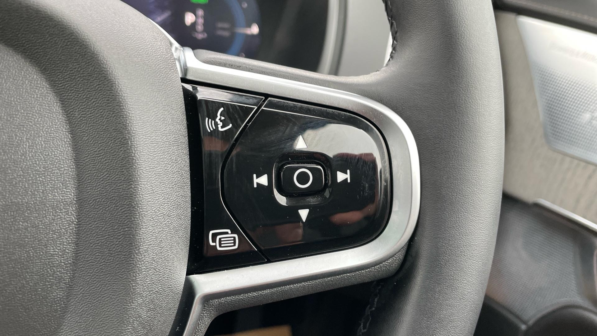 Volvo XC90 Image 22