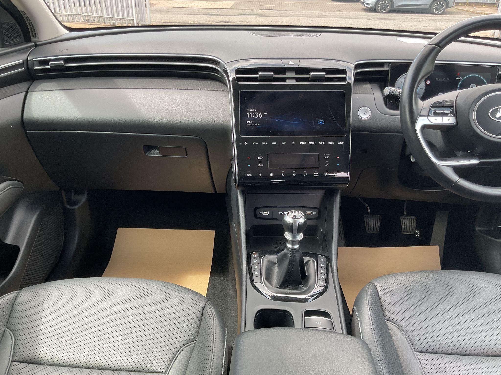 Hyundai TUCSON Image 16