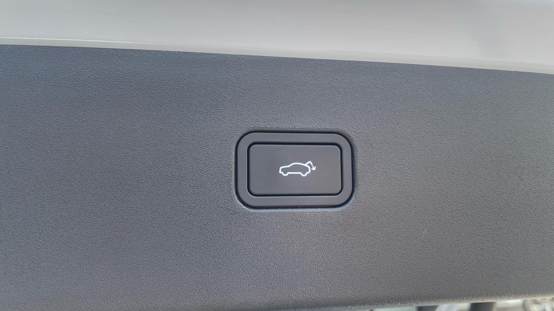 Volvo EX30 Image 18