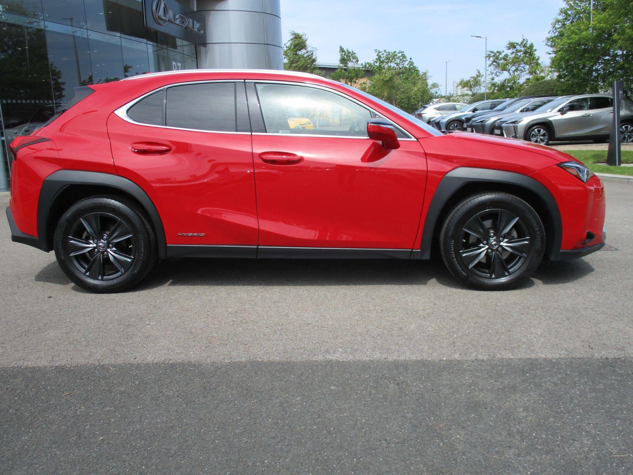 Lexus UX Self-Charging Hybrid Image 39