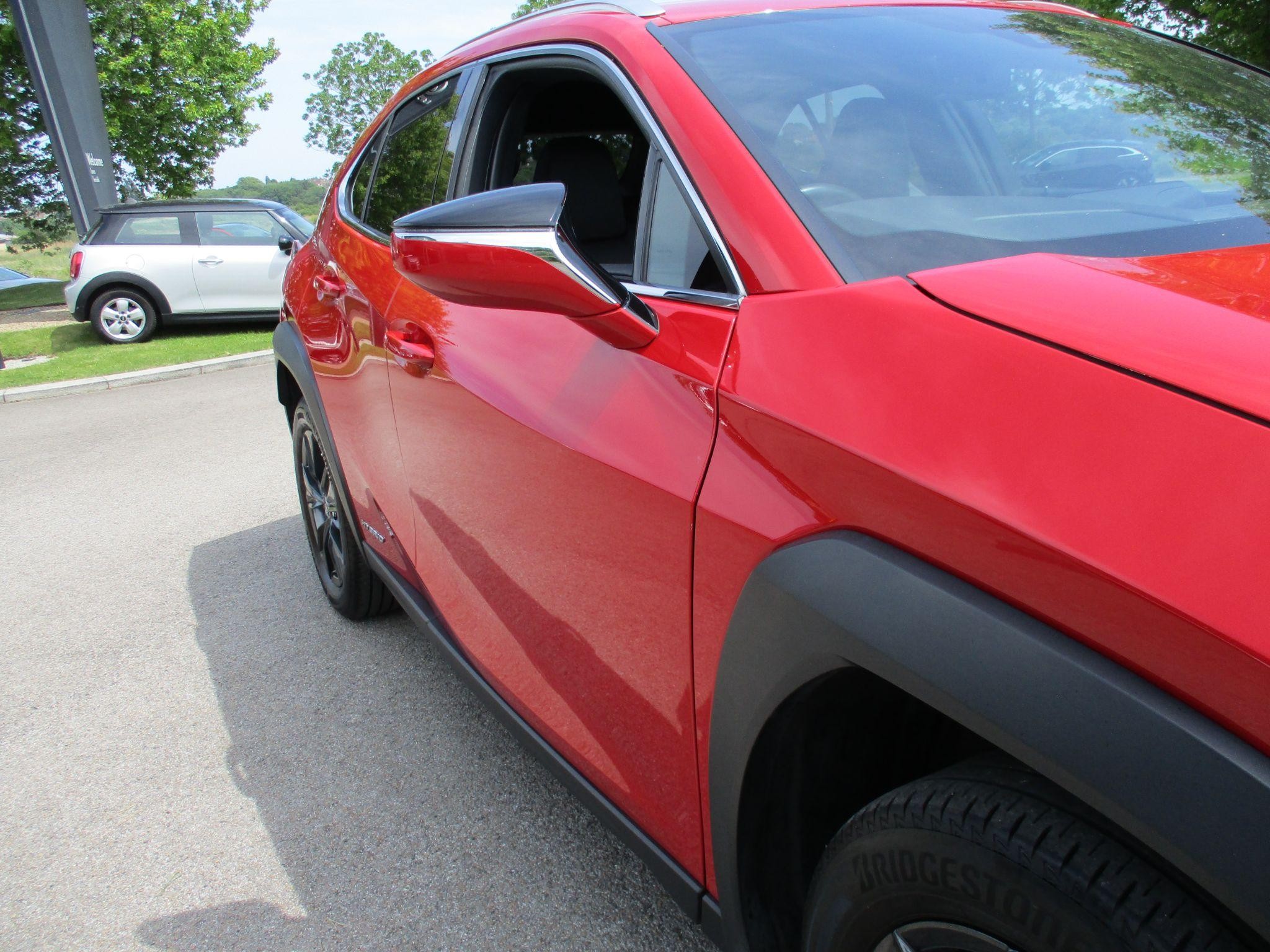 Lexus UX Self-Charging Hybrid Image 51