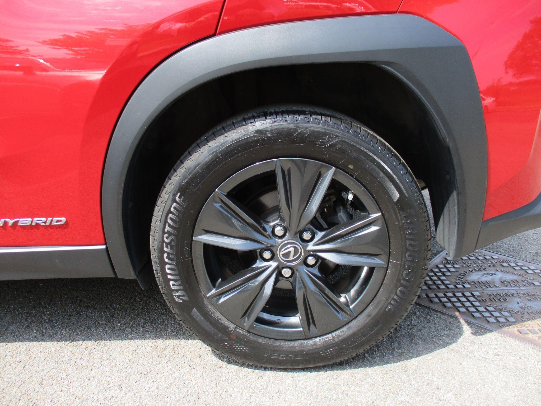 Lexus UX Self-Charging Hybrid Image 59