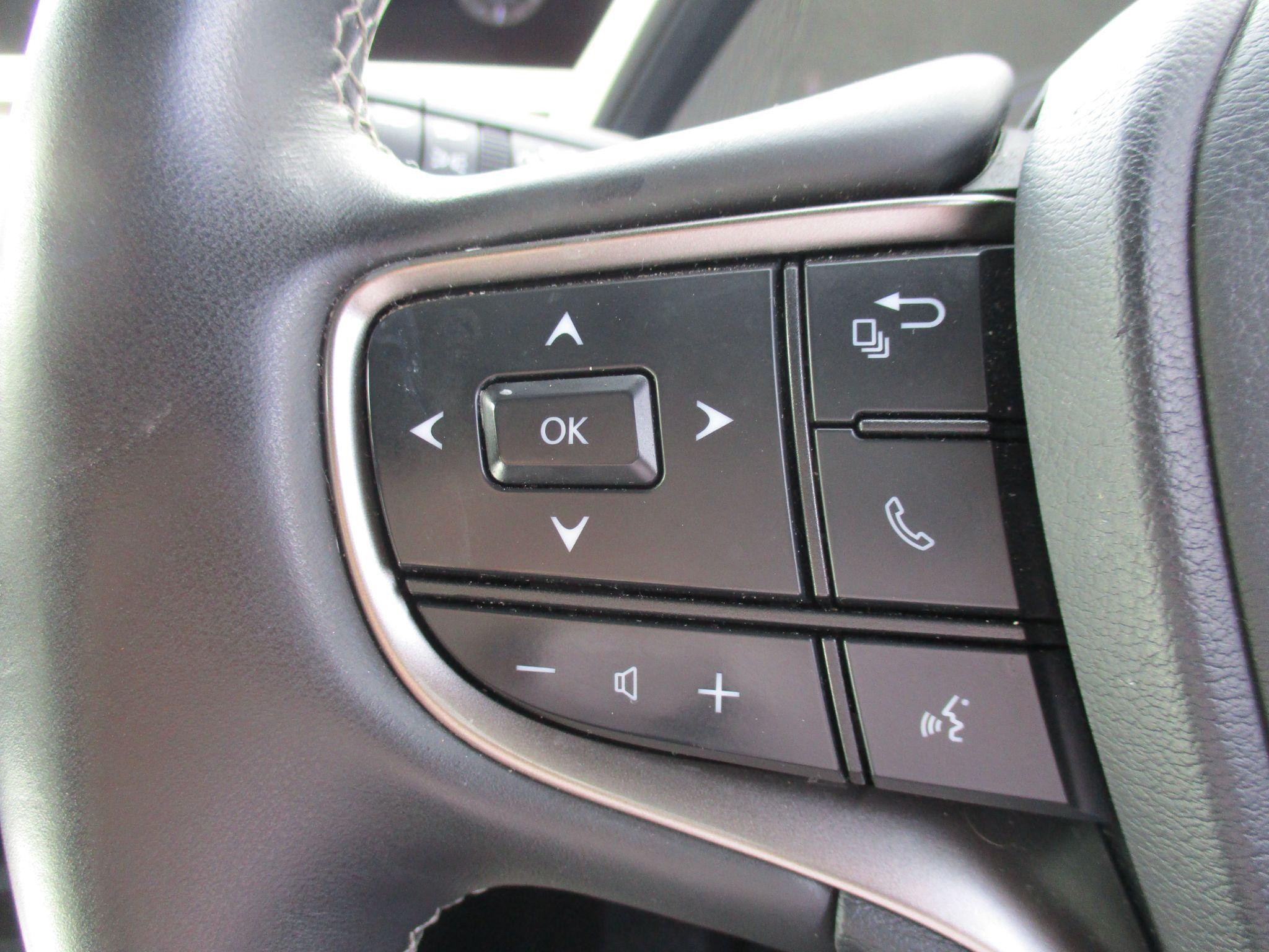 Lexus UX Self-Charging Hybrid Image 74