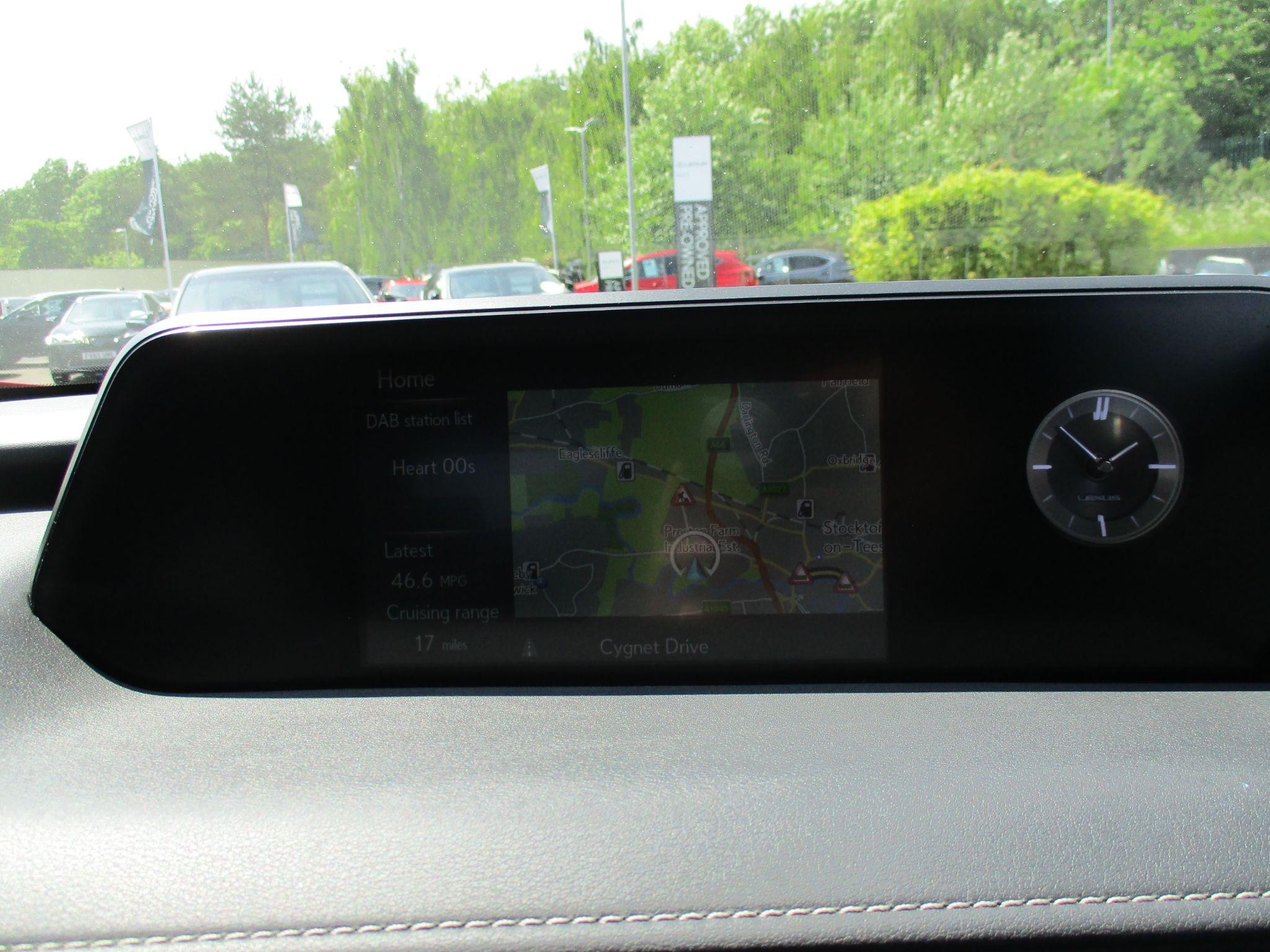 Lexus UX Self-Charging Hybrid Image 85