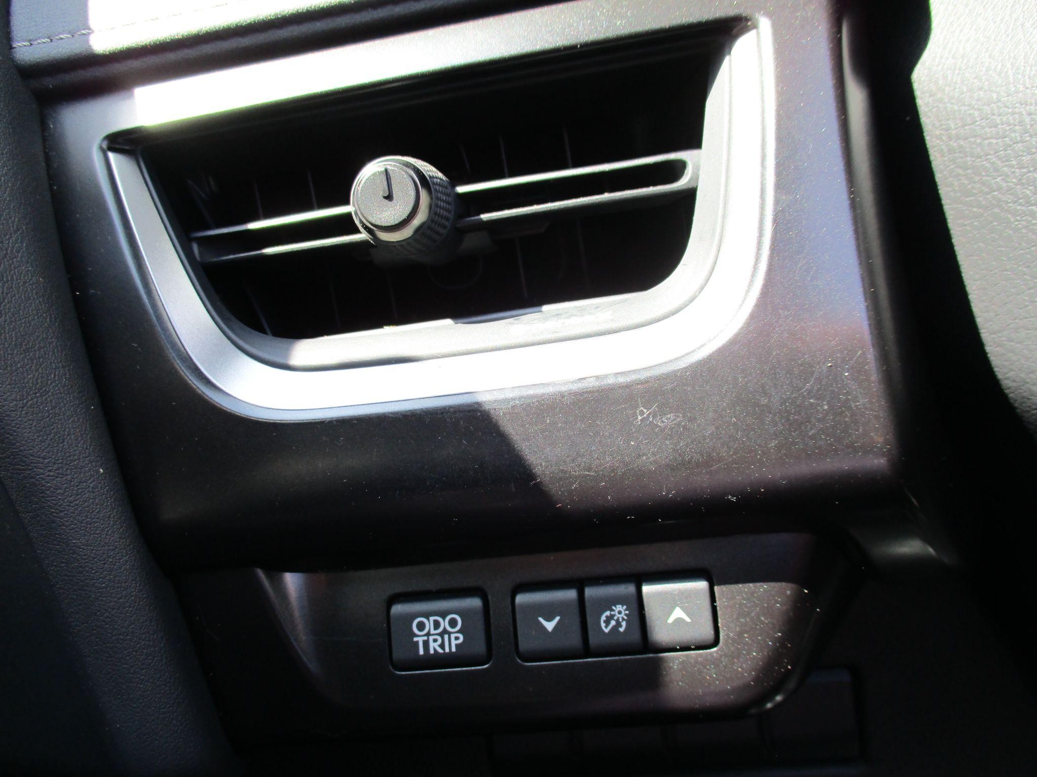 Lexus UX Self-Charging Hybrid Image 87