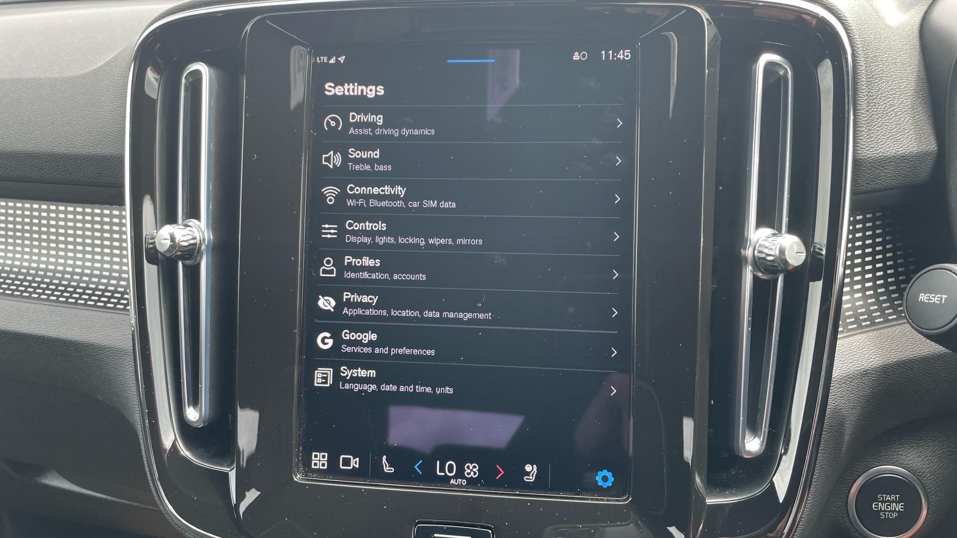 Volvo XC40 Image 17