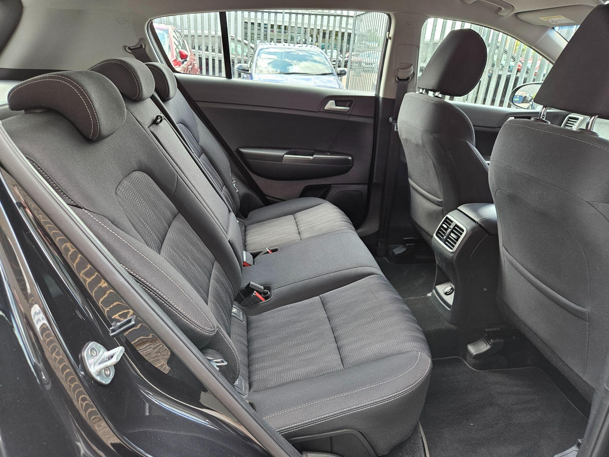 Kia Sportage Image 17