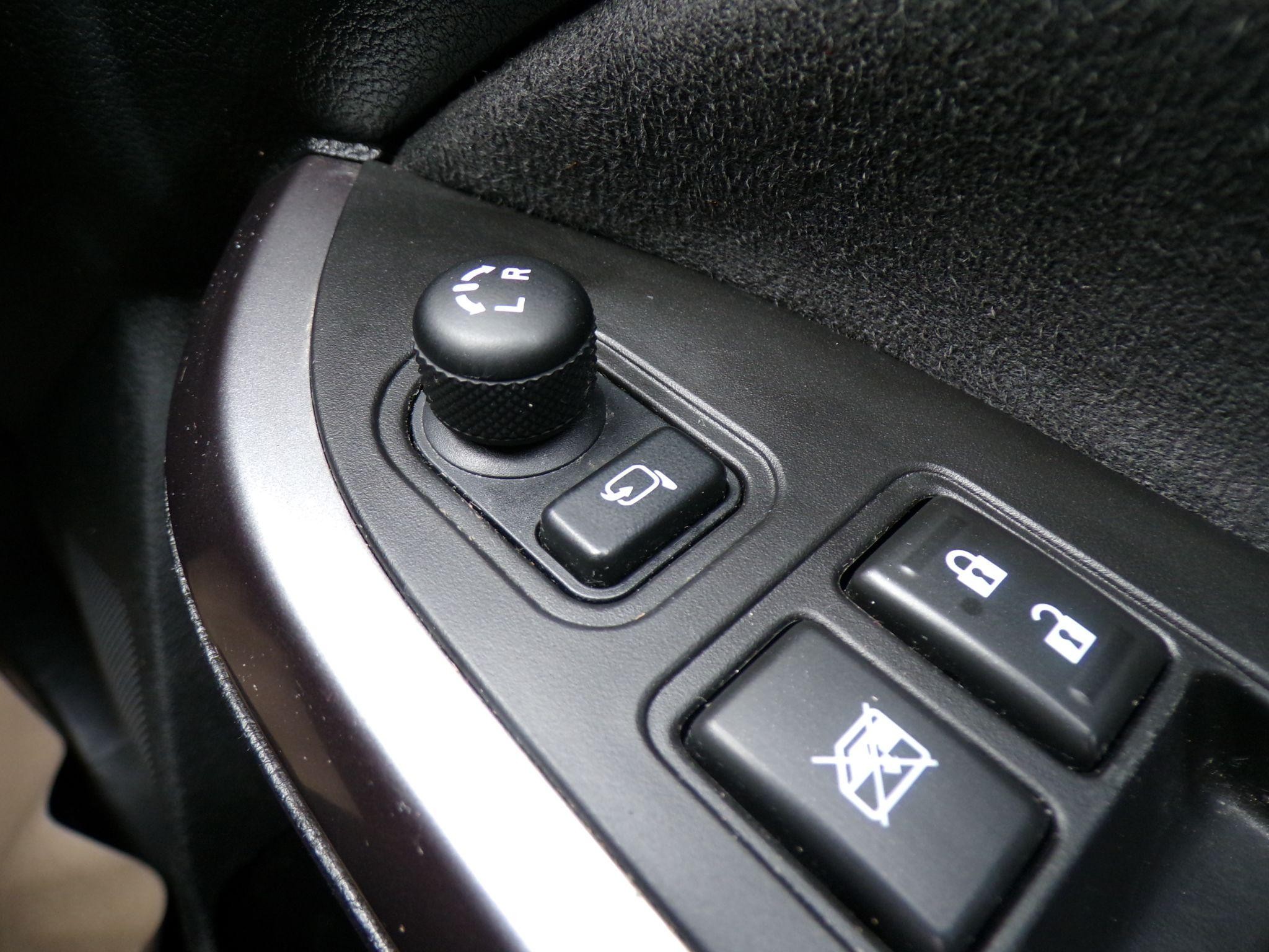 Suzuki Vitara Image 16