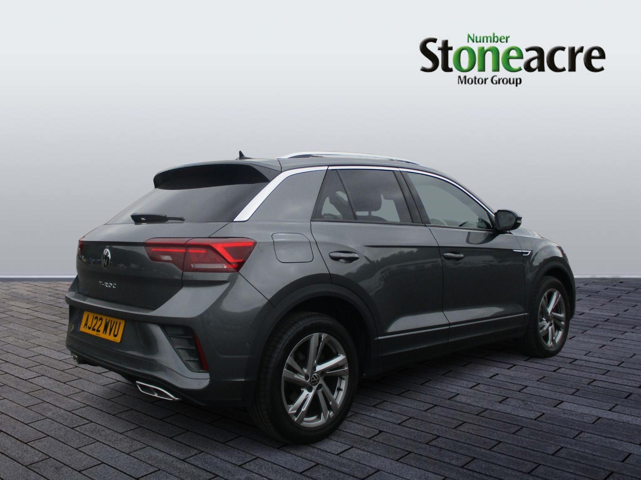 Volkswagen T-Roc Image 2