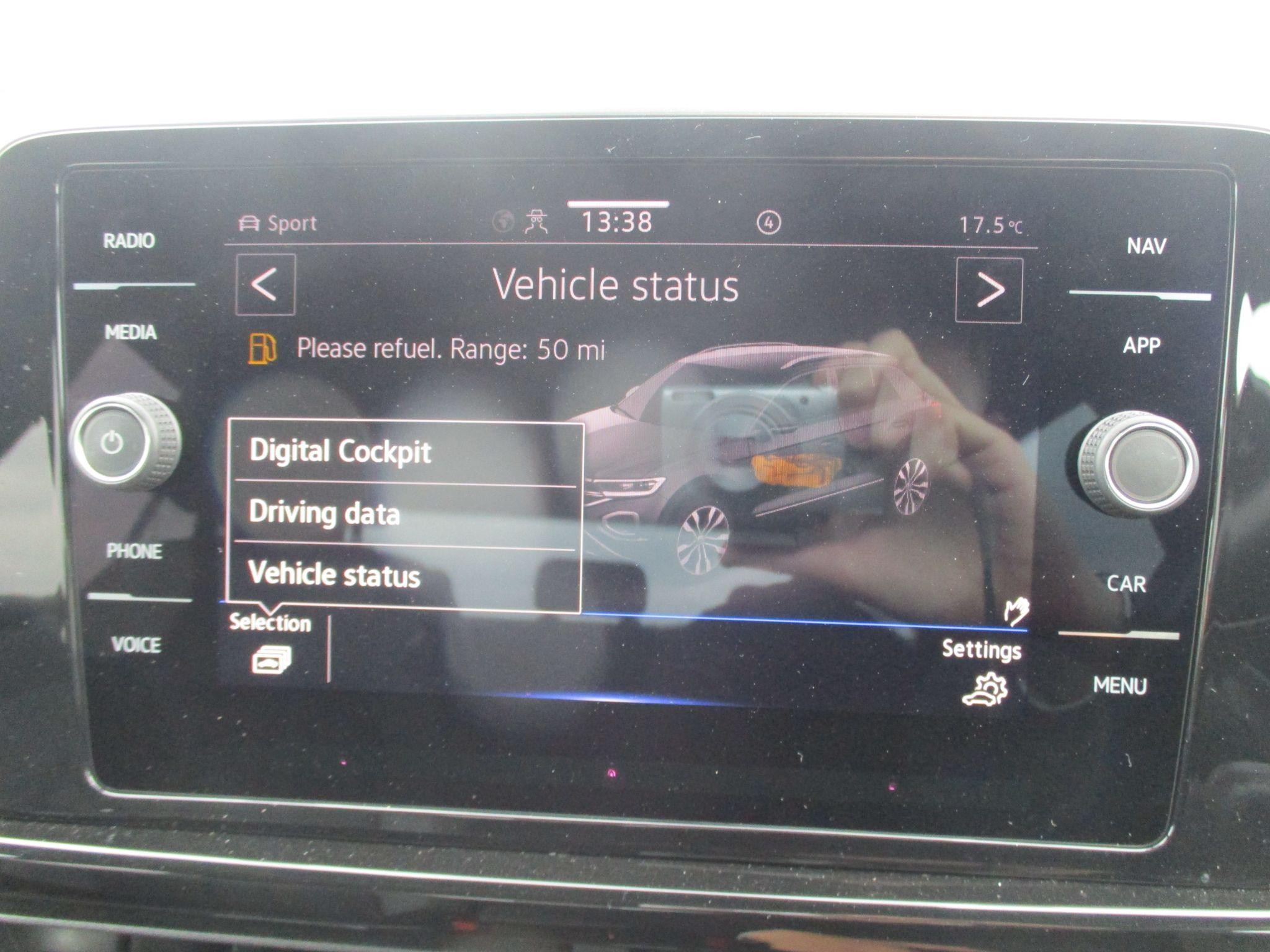 Volkswagen T-Roc Image 22