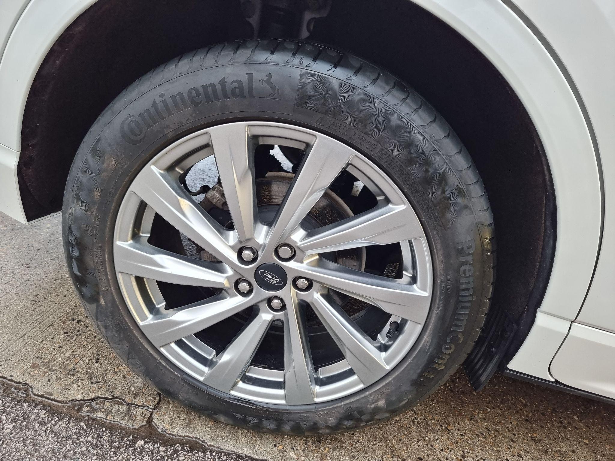 Ford Kuga Image 10