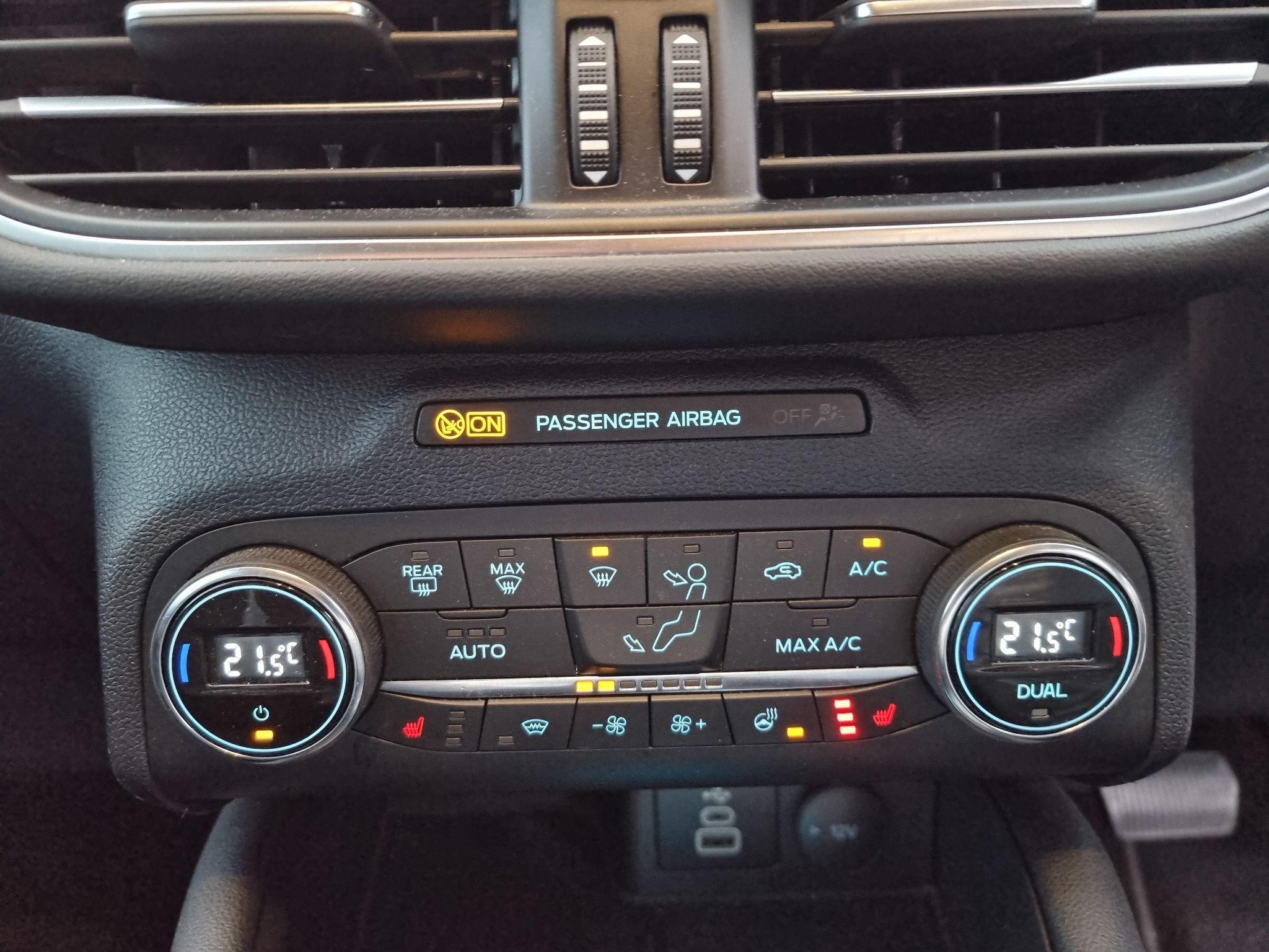 Ford Kuga Image 21