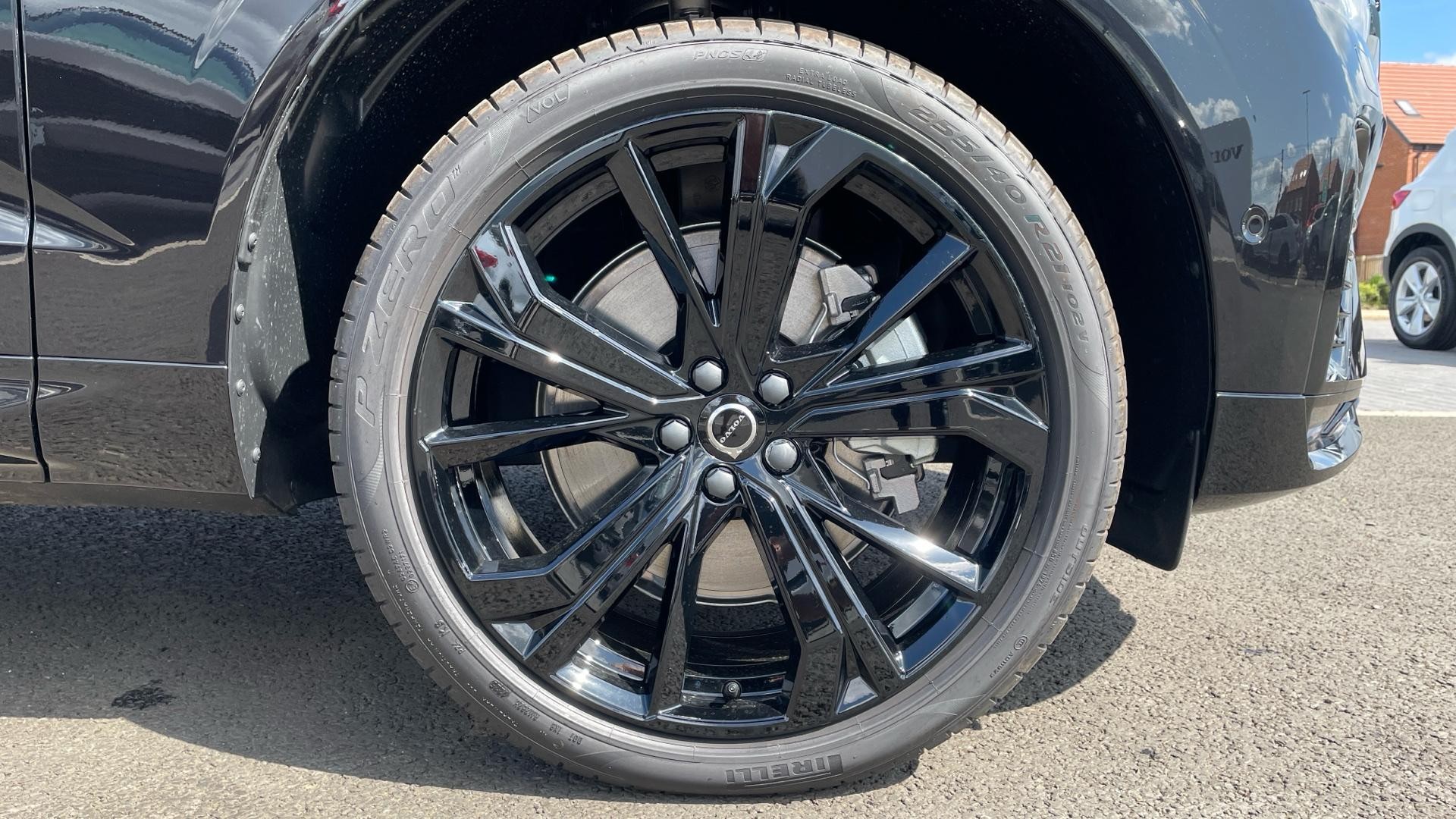 Volvo XC60 Image 9