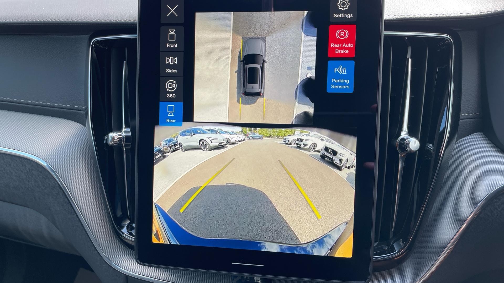 Volvo XC60 Image 18
