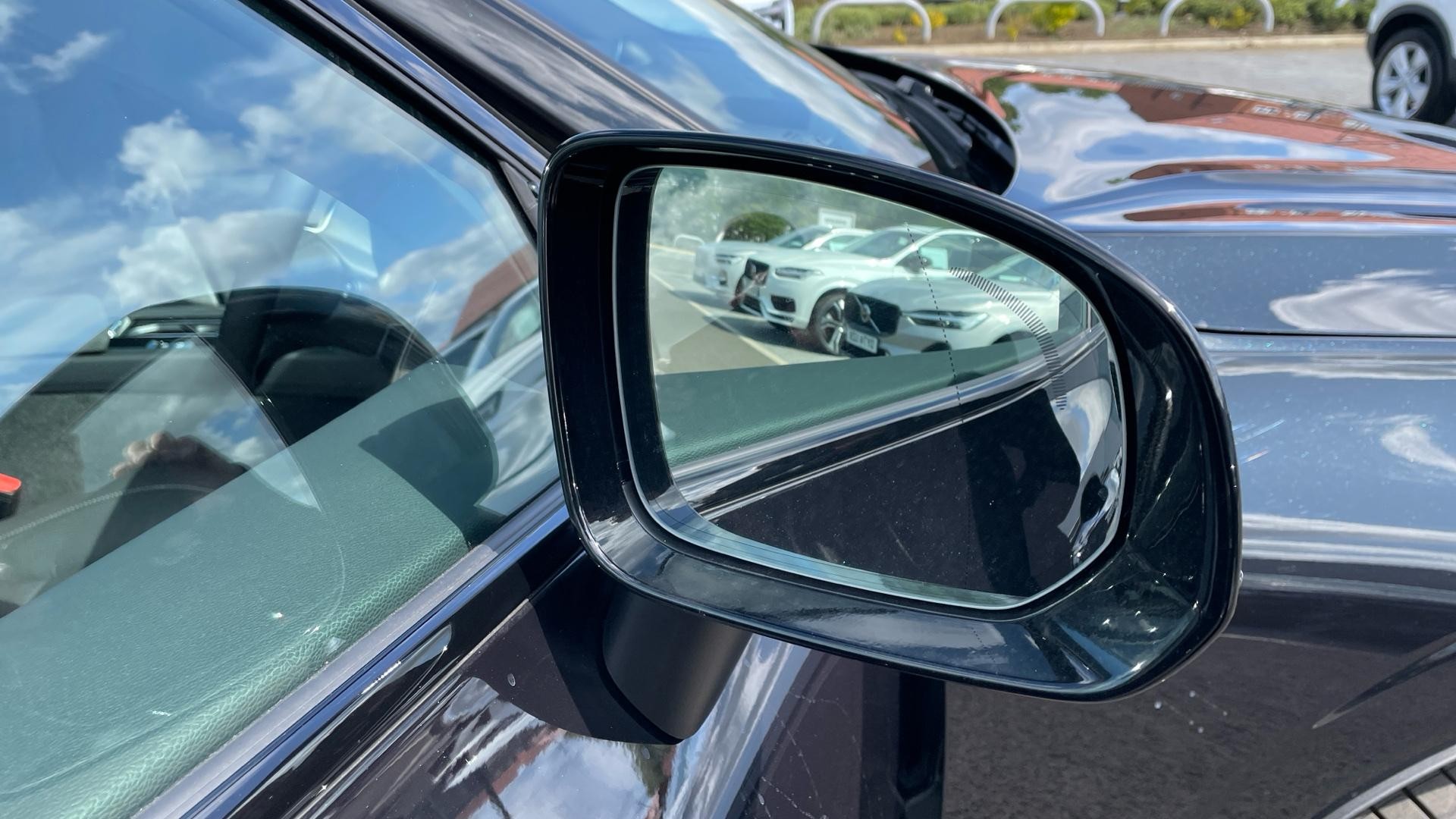 Volvo XC60 Image 31