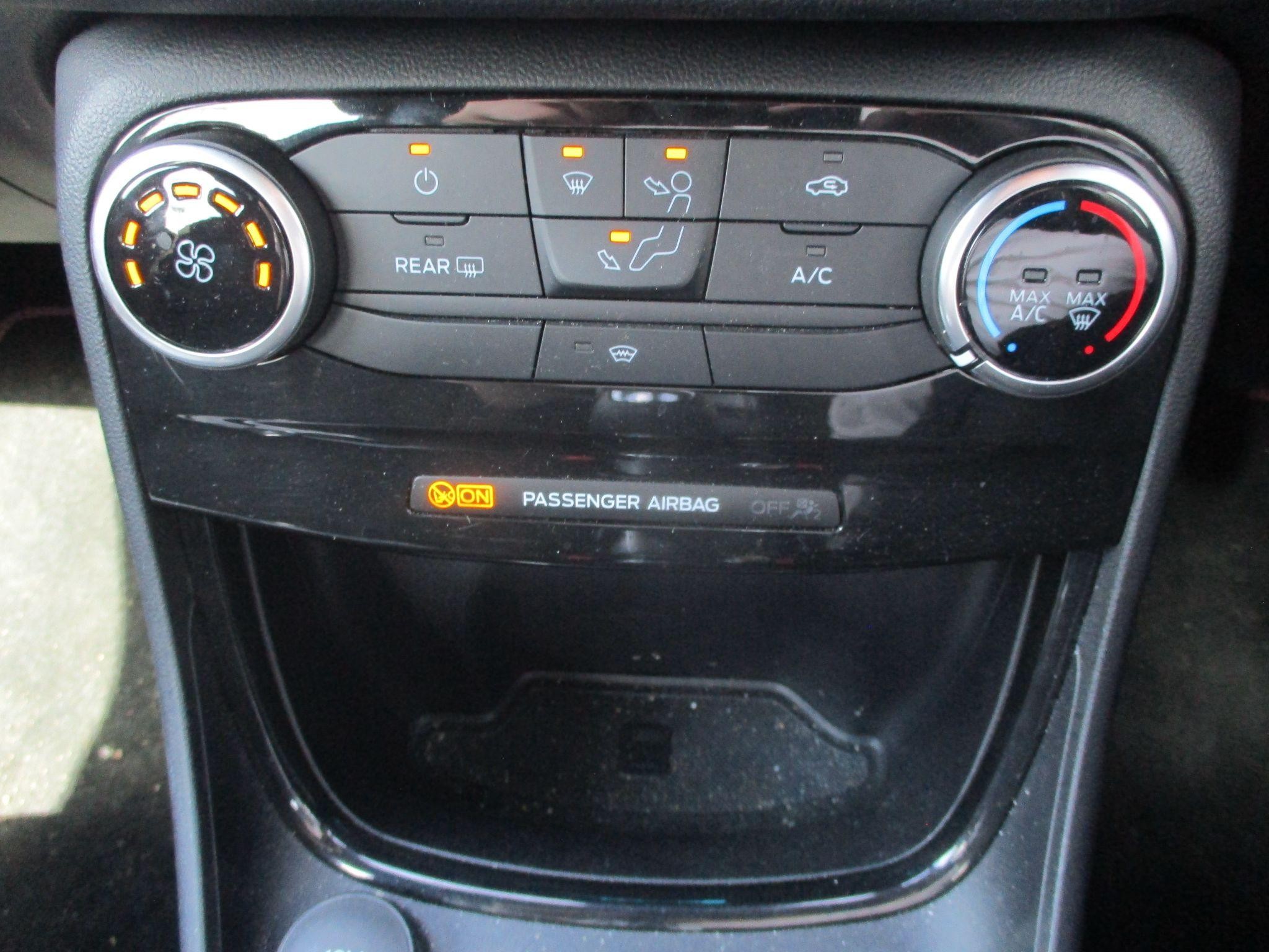 Ford Puma Image 14