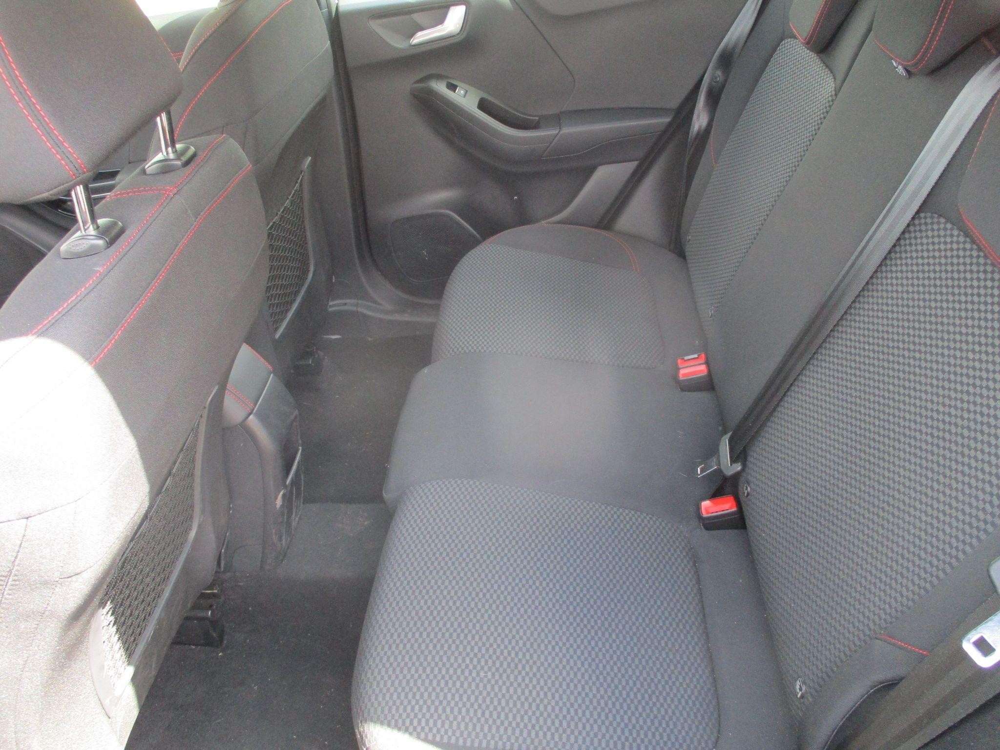 Ford Puma Image 18