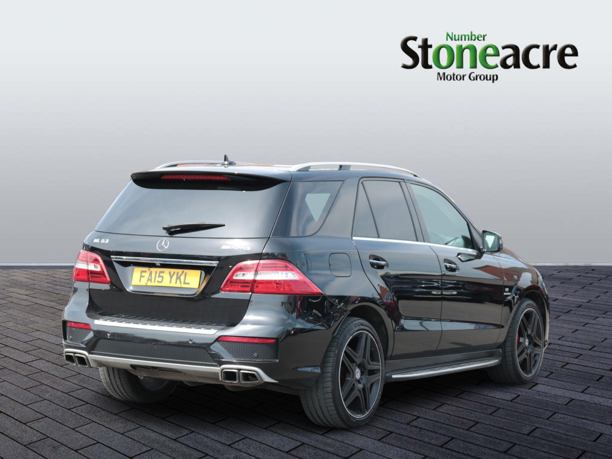 Mercedes-Benz M Class Image 2