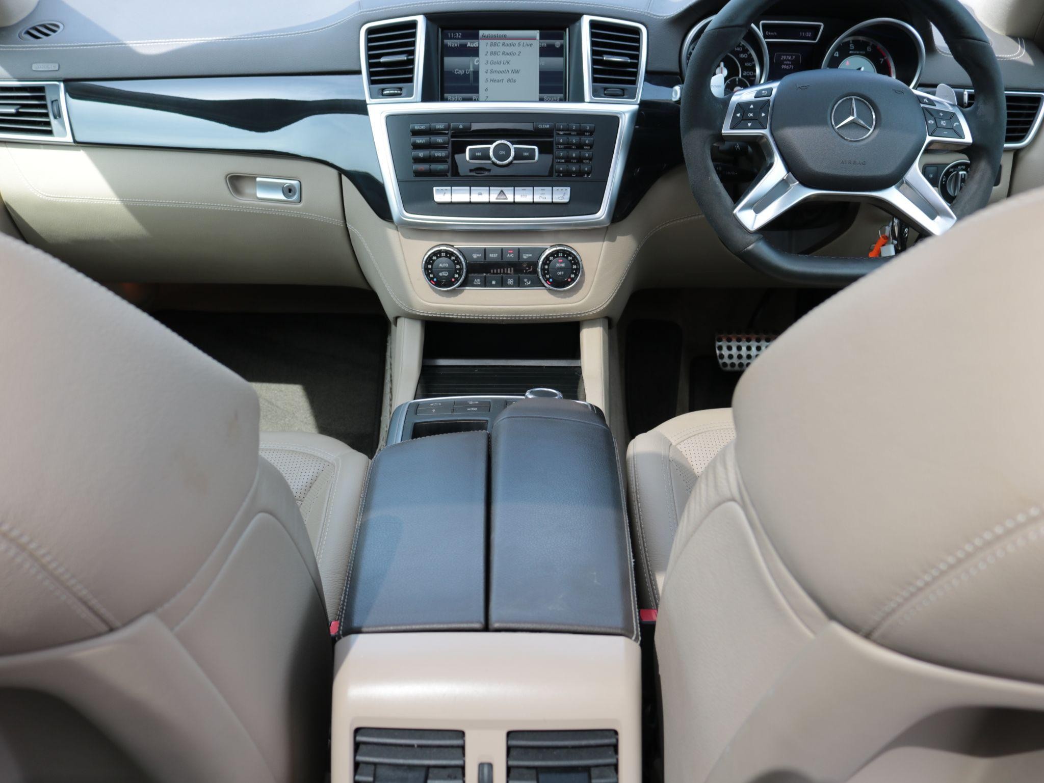 Mercedes-Benz M Class Image 12