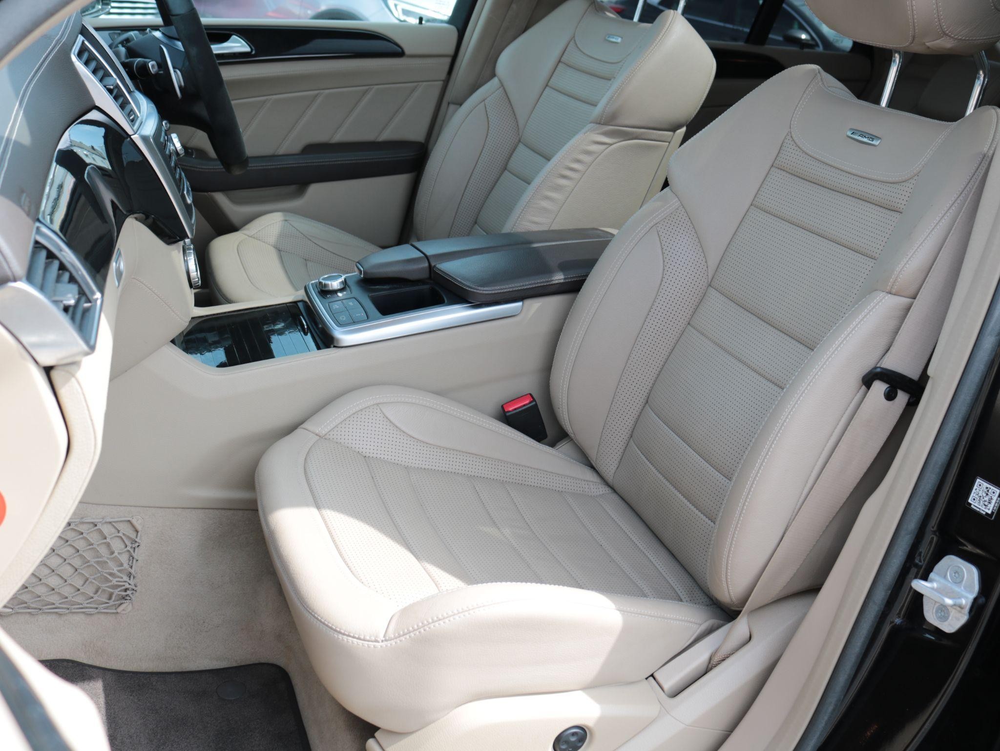 Mercedes-Benz M Class Image 14
