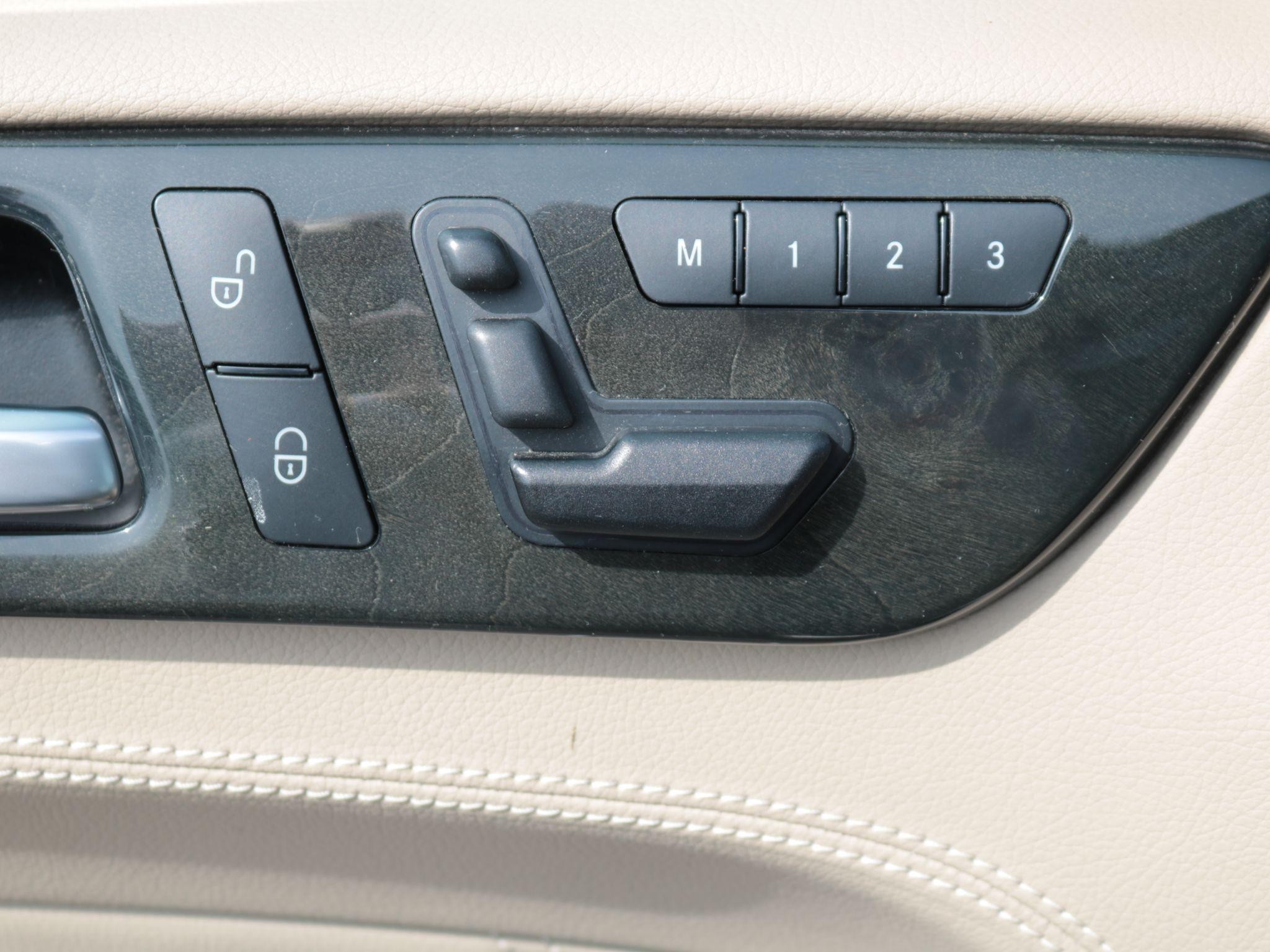 Mercedes-Benz M Class Image 15