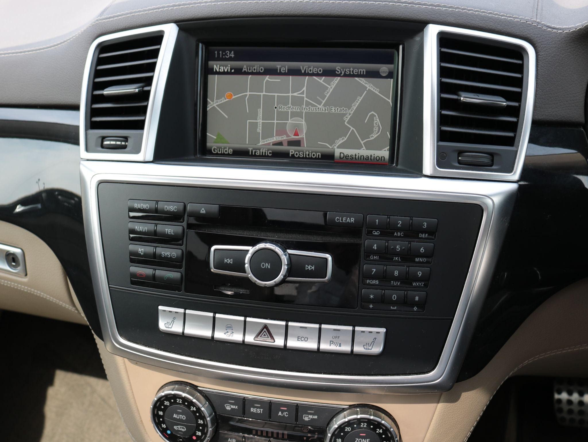 Mercedes-Benz M Class Image 21