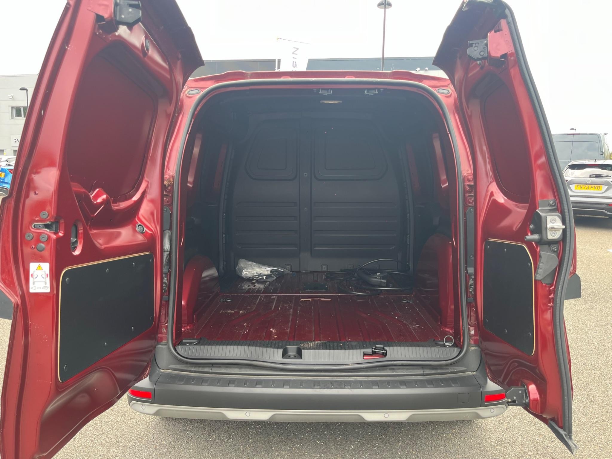 Nissan Townstar Image 13