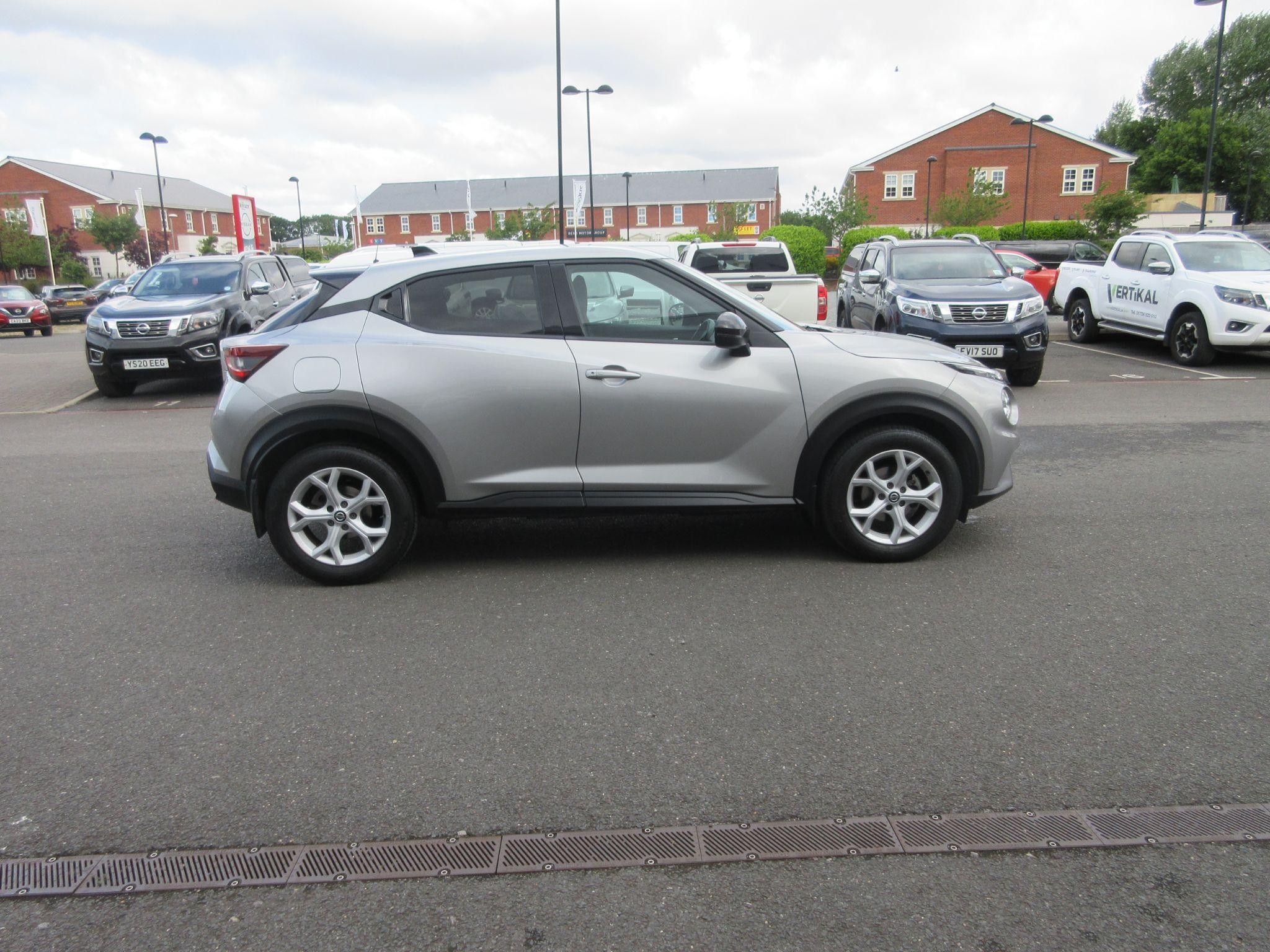 Nissan Juke Image 10