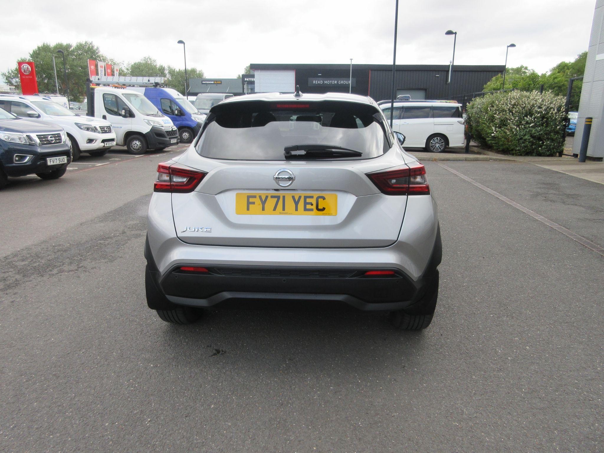 Nissan Juke Image 12