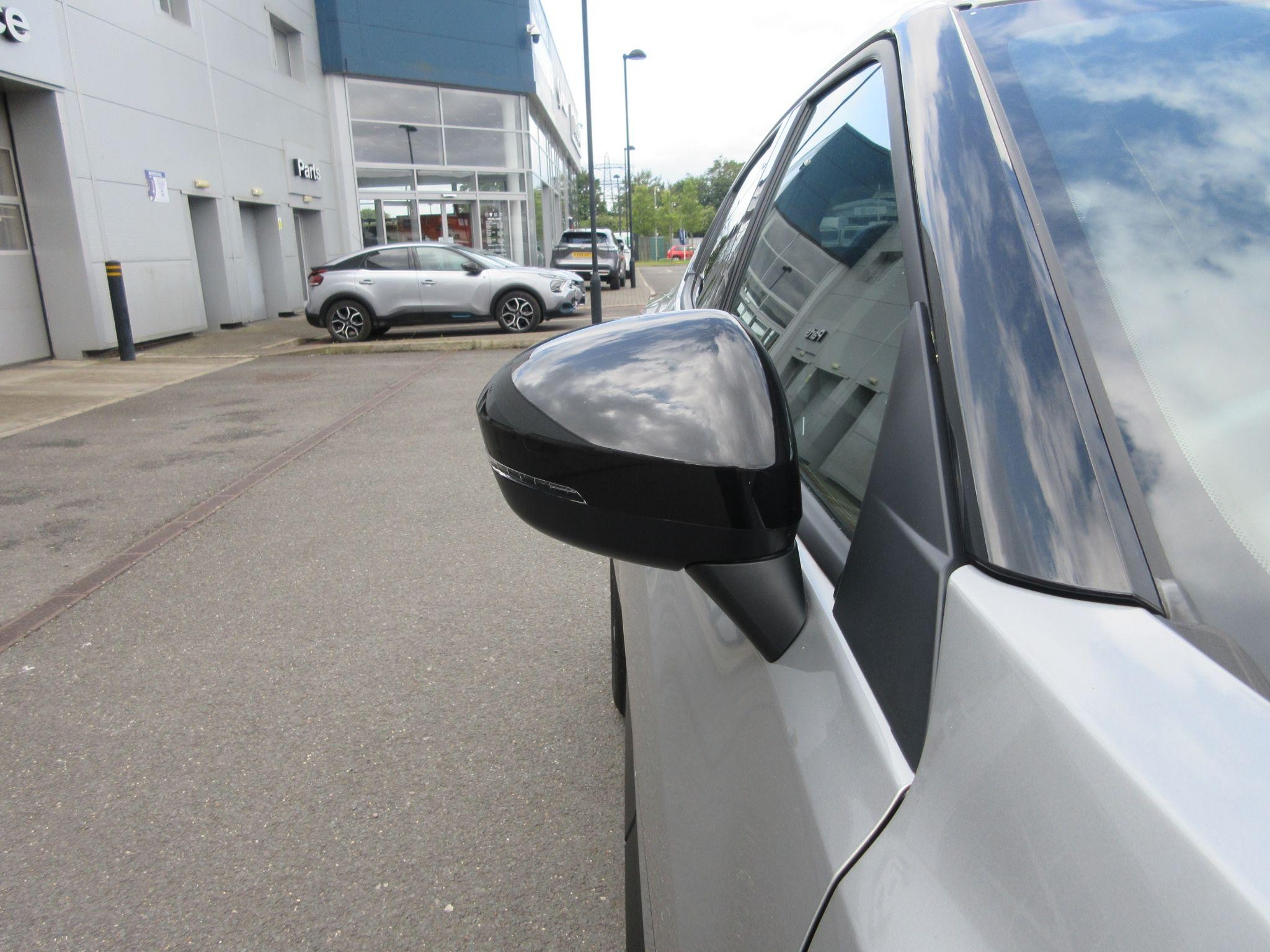 Nissan Juke Image 19