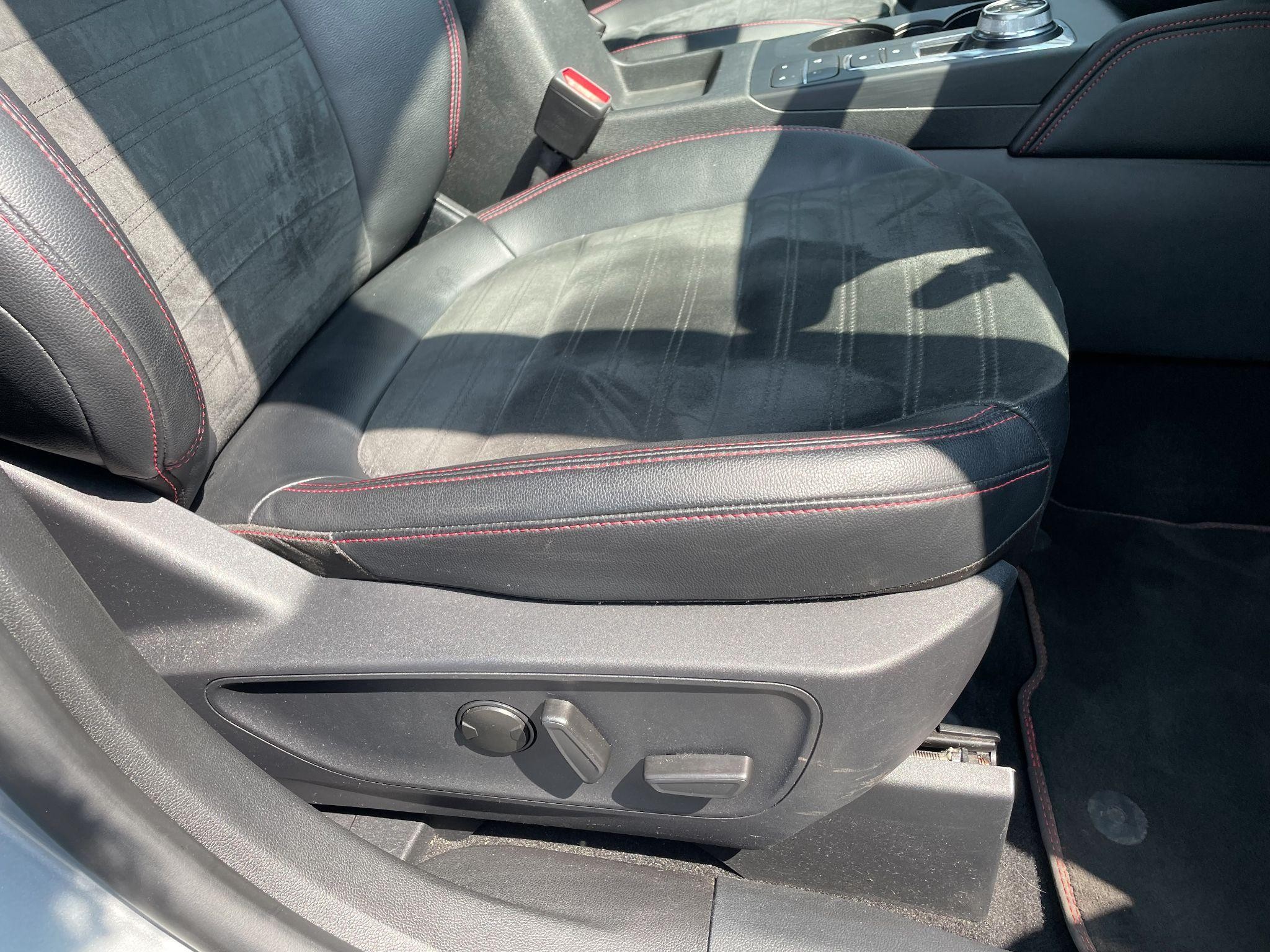 Ford Kuga Image 12