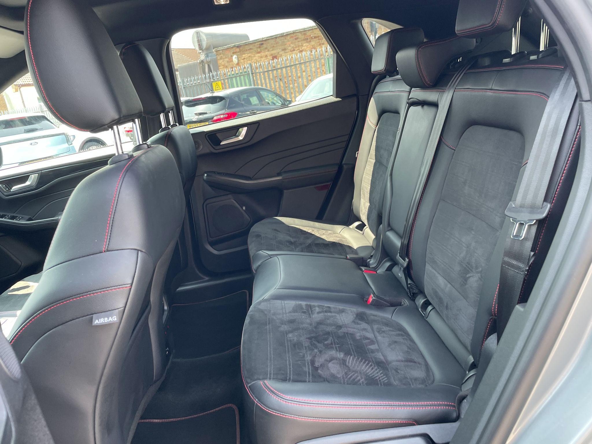 Ford Kuga Image 16