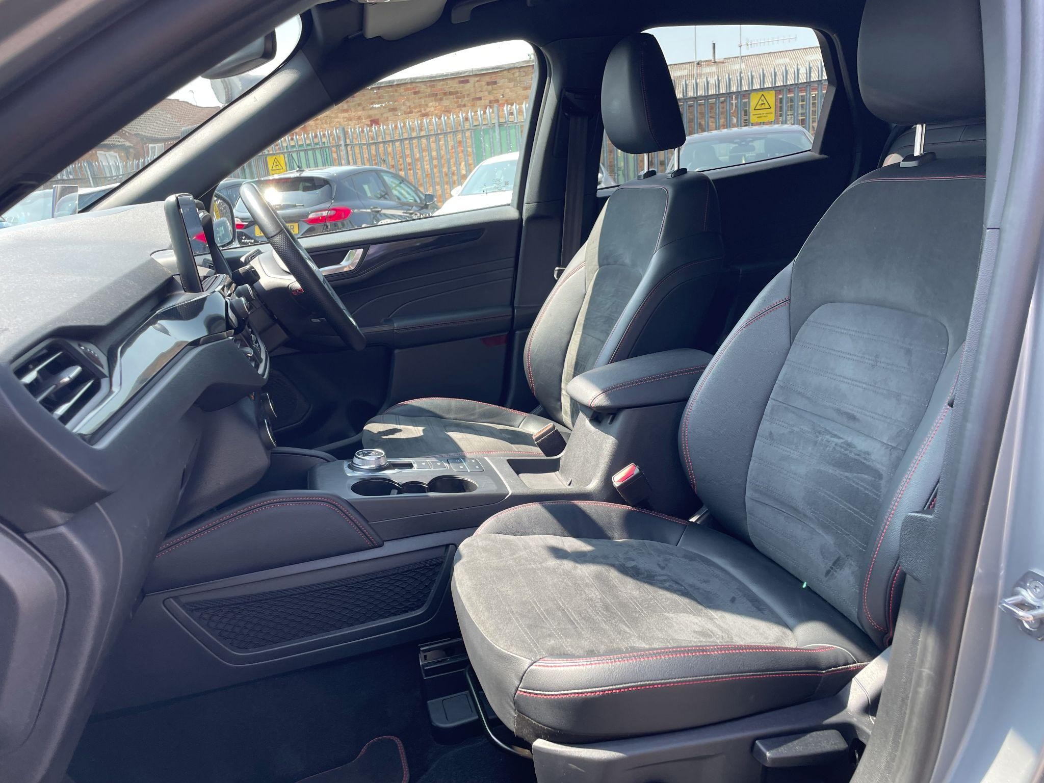 Ford Kuga Image 31