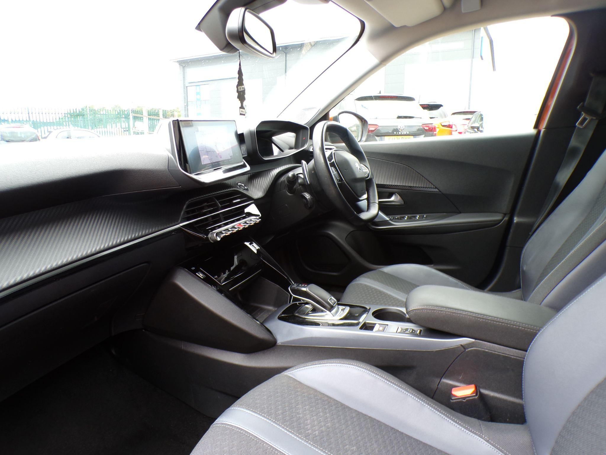 Peugeot 2008 Image 15