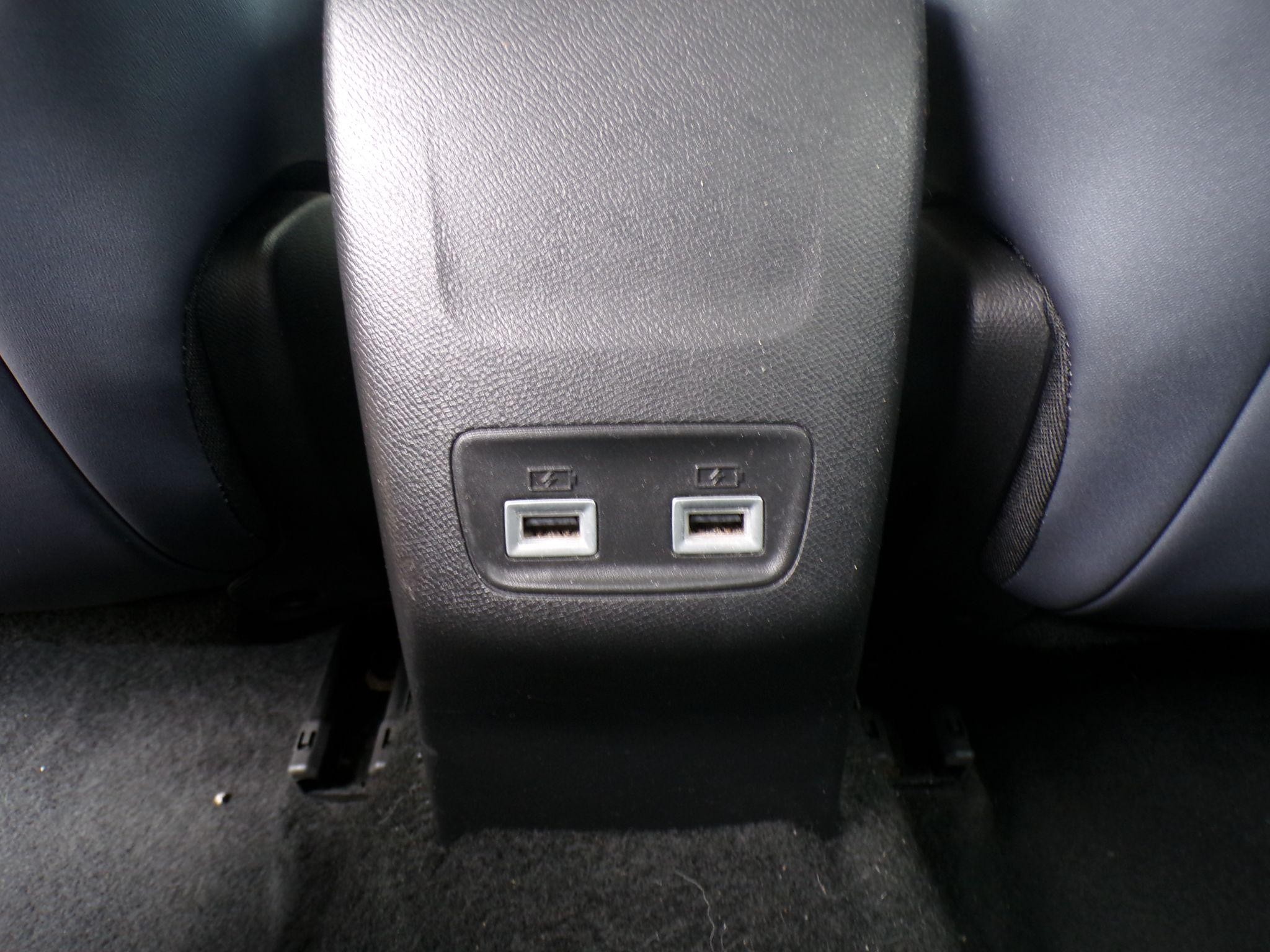Peugeot 2008 Image 16