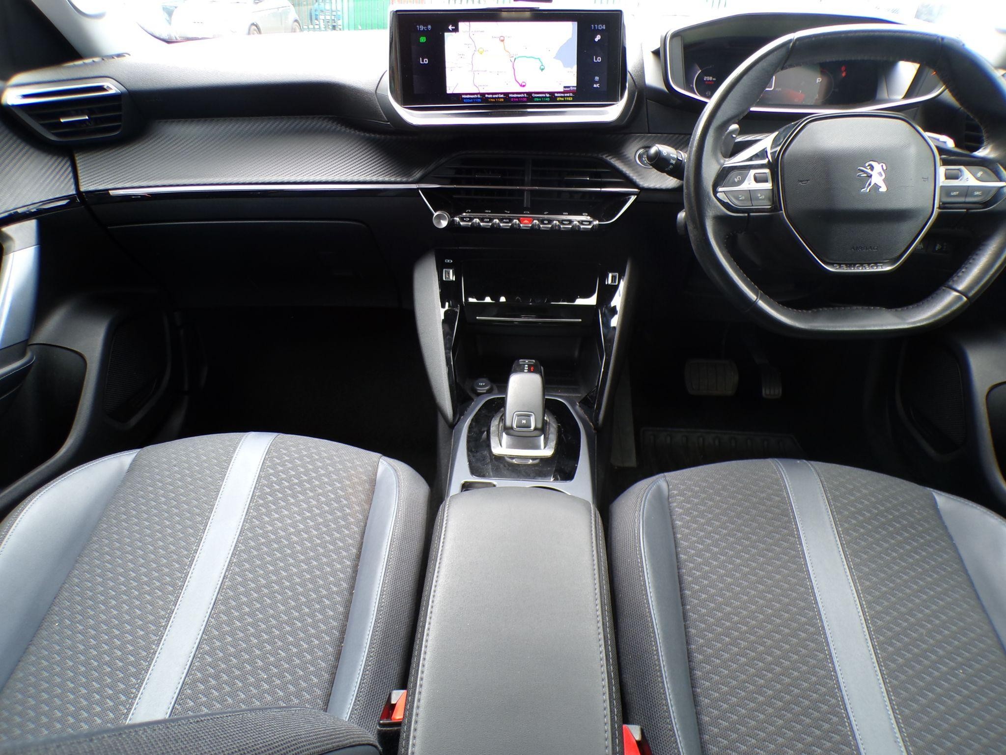 Peugeot 2008 Image 17