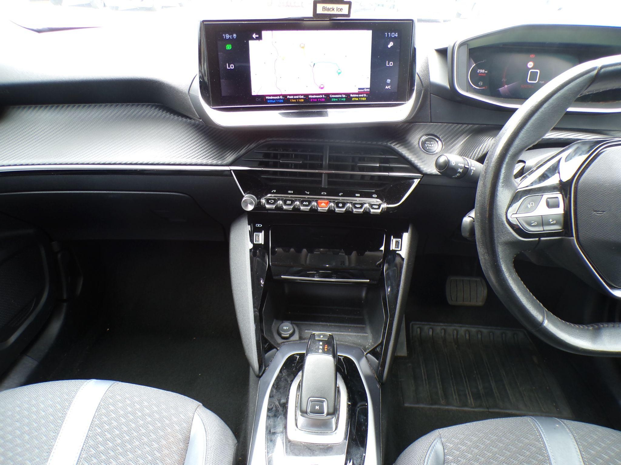 Peugeot 2008 Image 18