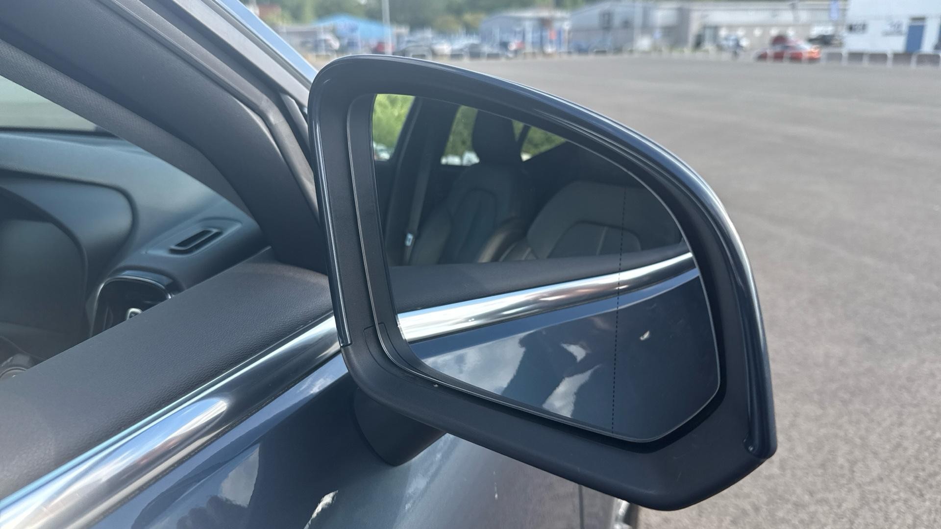 Volvo XC40 Image 32
