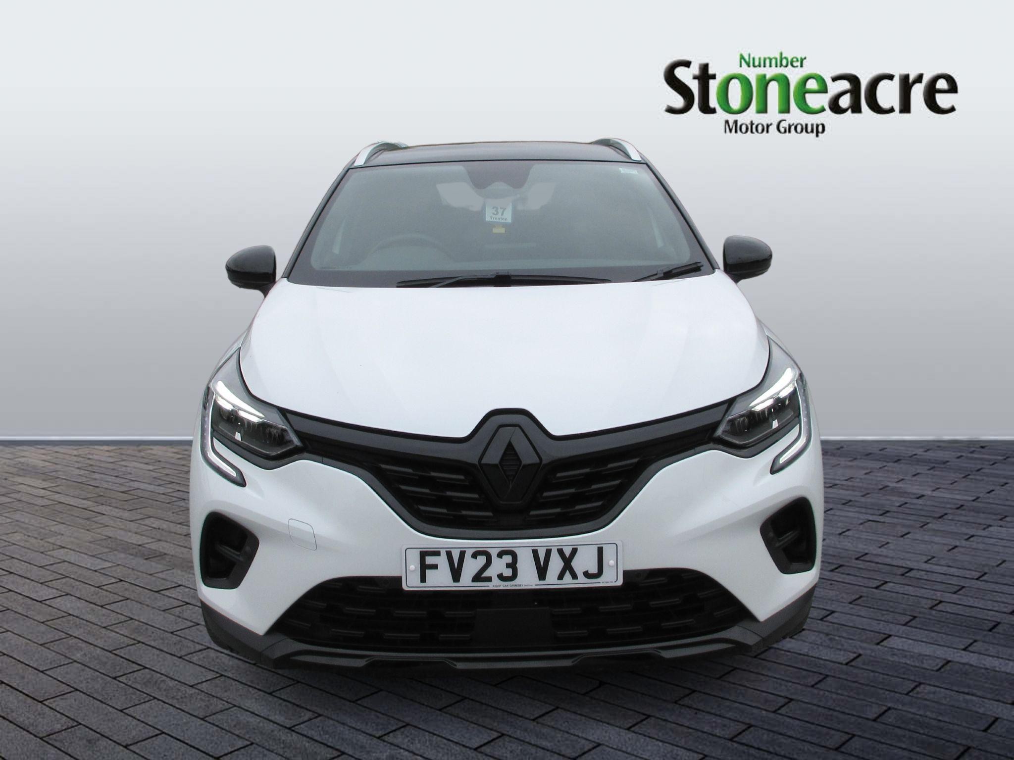 Renault Captur Image 2