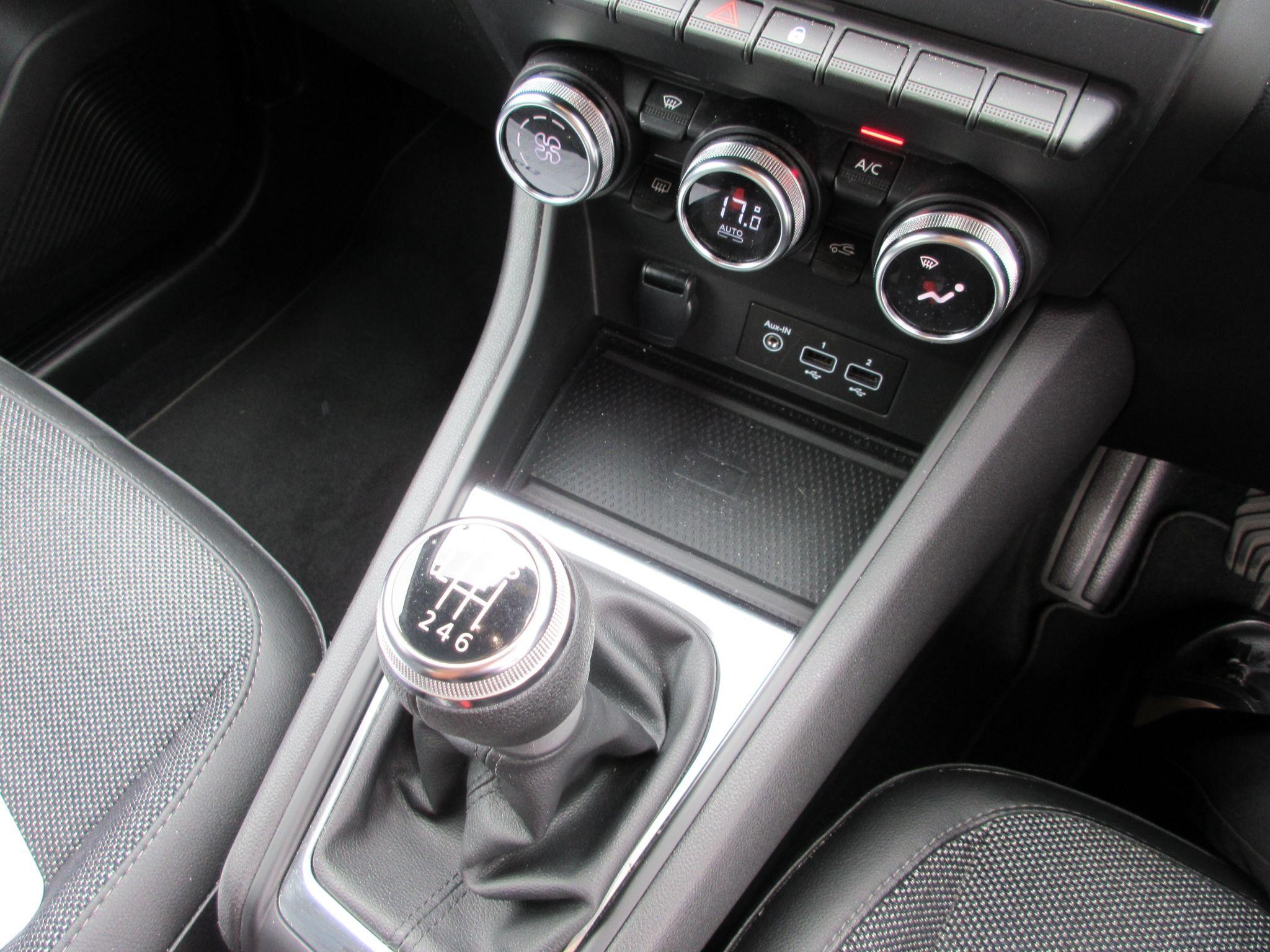 Renault Captur Image 10